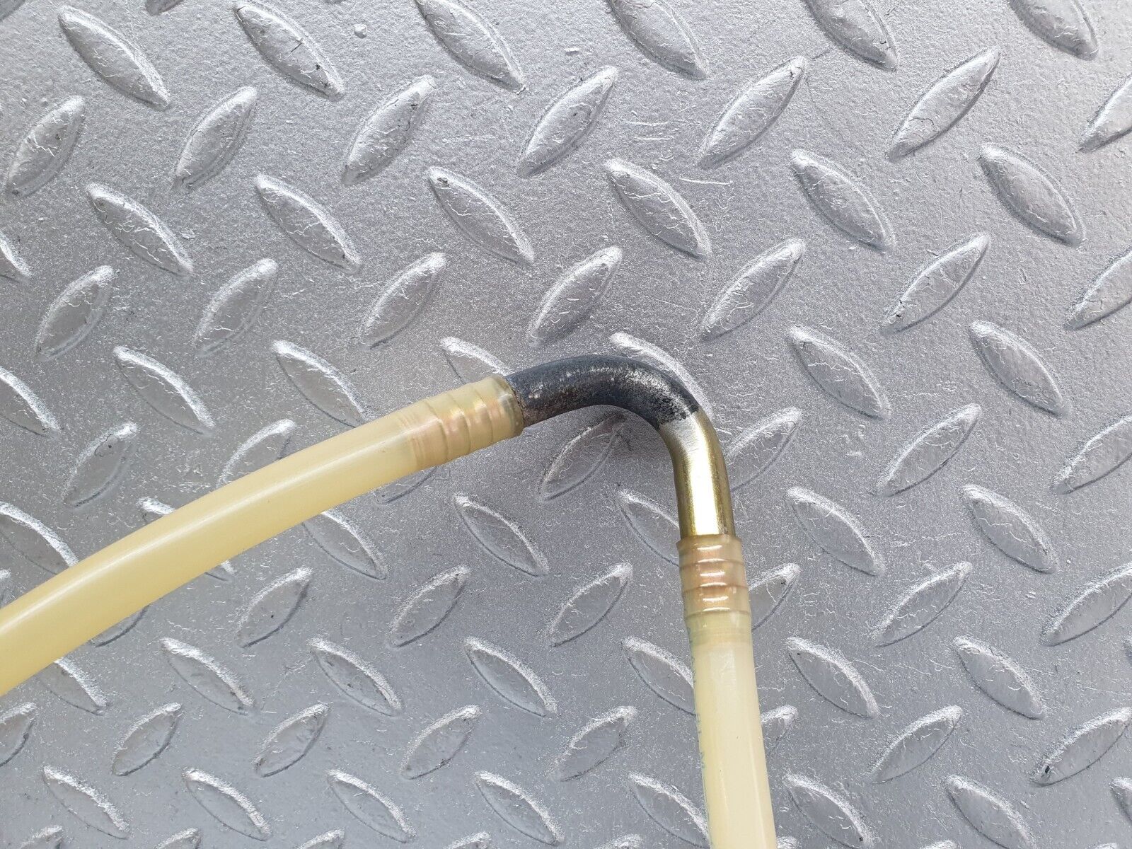 43716 Mercedes-Benz C126 380SEC Coupe Brake Servo Vacuum Pipe 1269971781