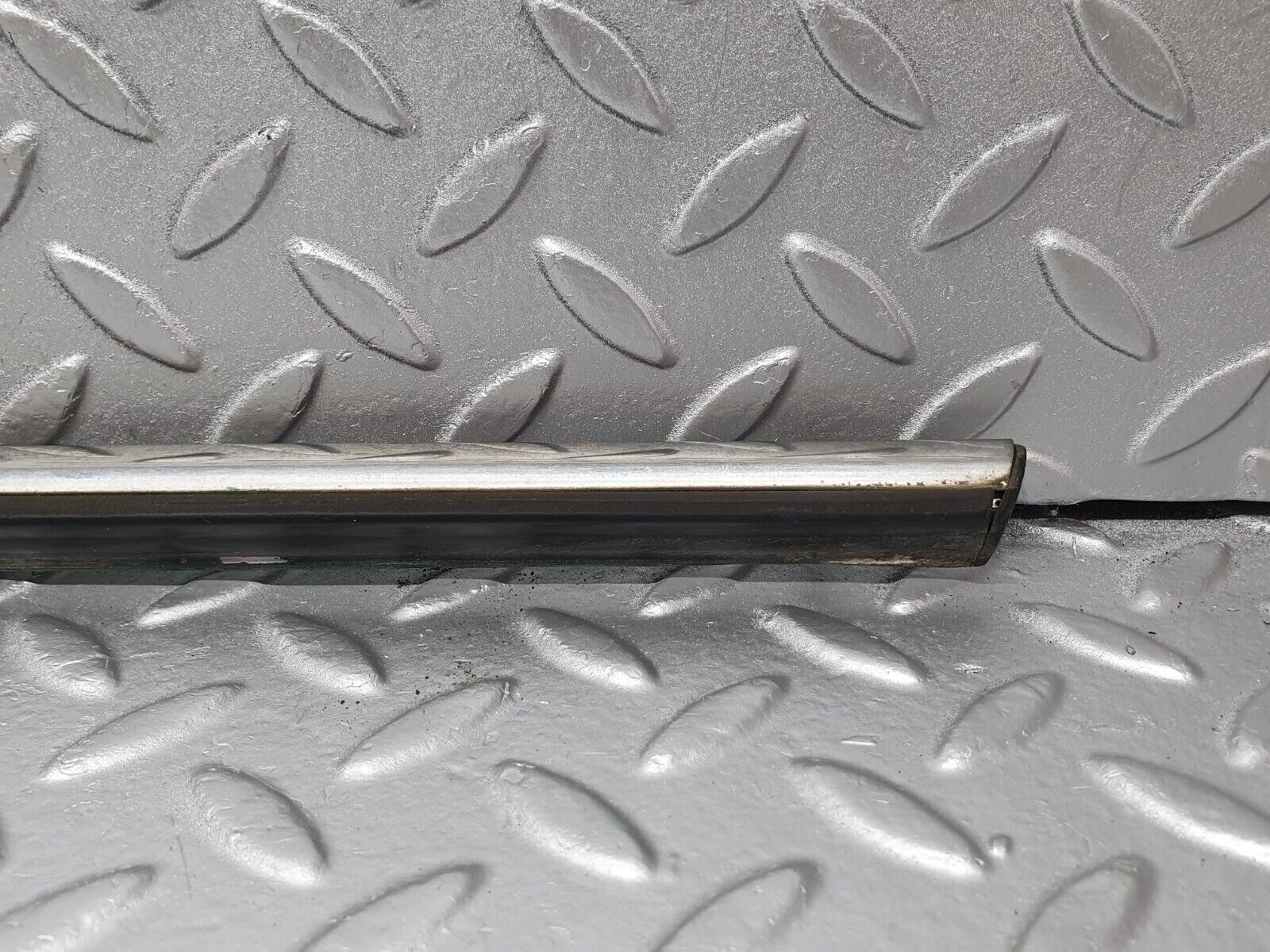 43458 Mercedes-Benz W108 280SE Rear Left Door Centre Moulding Trim