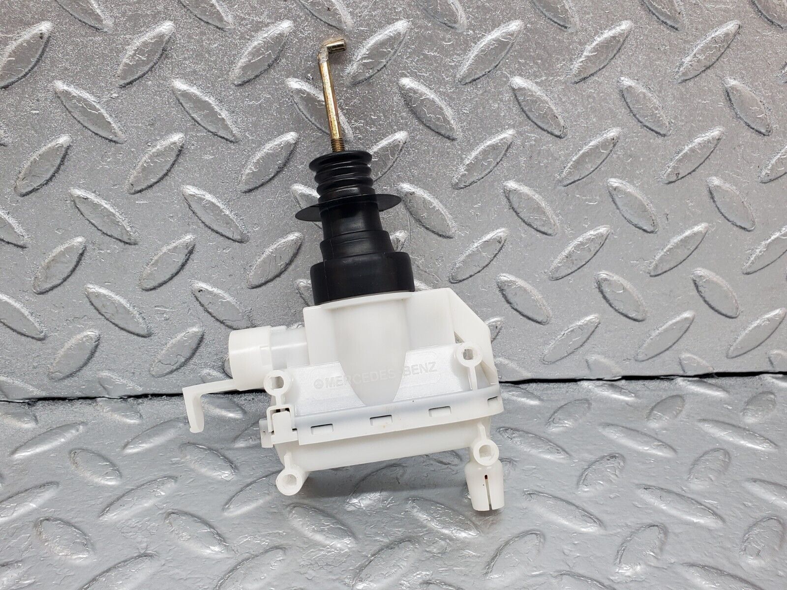 44951 Mercedes-Benz R129 300SL Coupe Right Door Lock Vacuum Actuator