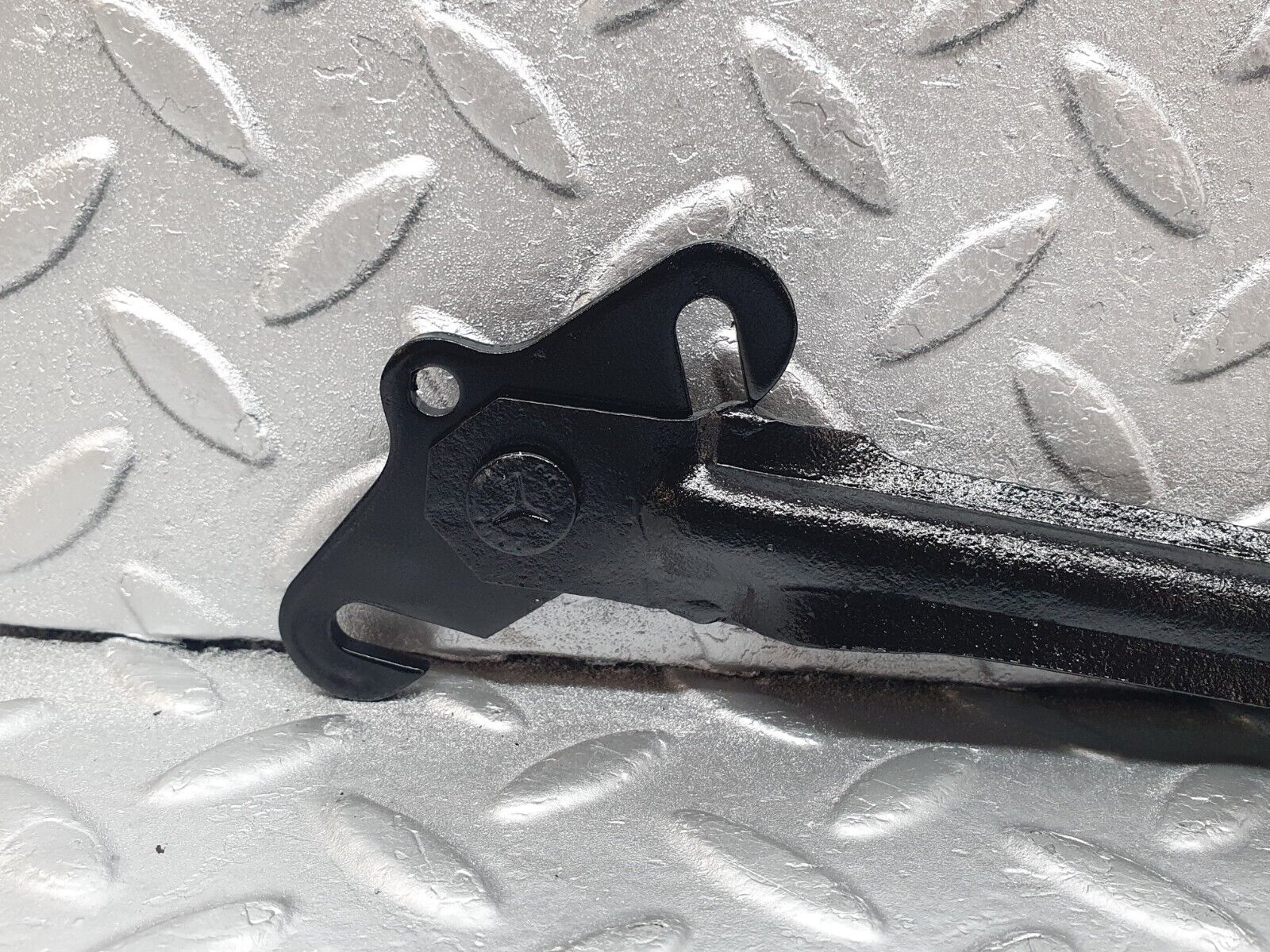 43934 Mercedes-Benz C123 230CE Coupe Handbrake Adjusting Handbrake Regulator