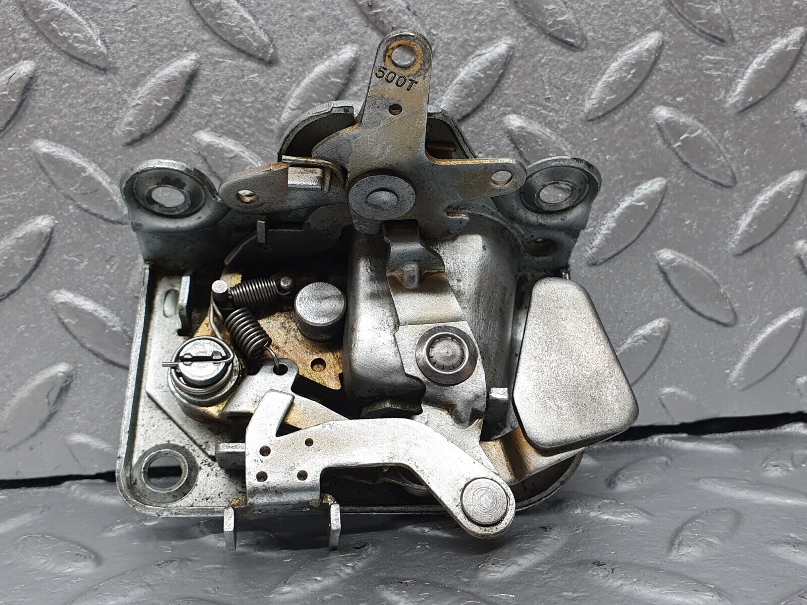 43128 Mercedes-Benz W108 280SE Front Left Door Lock Mechanism