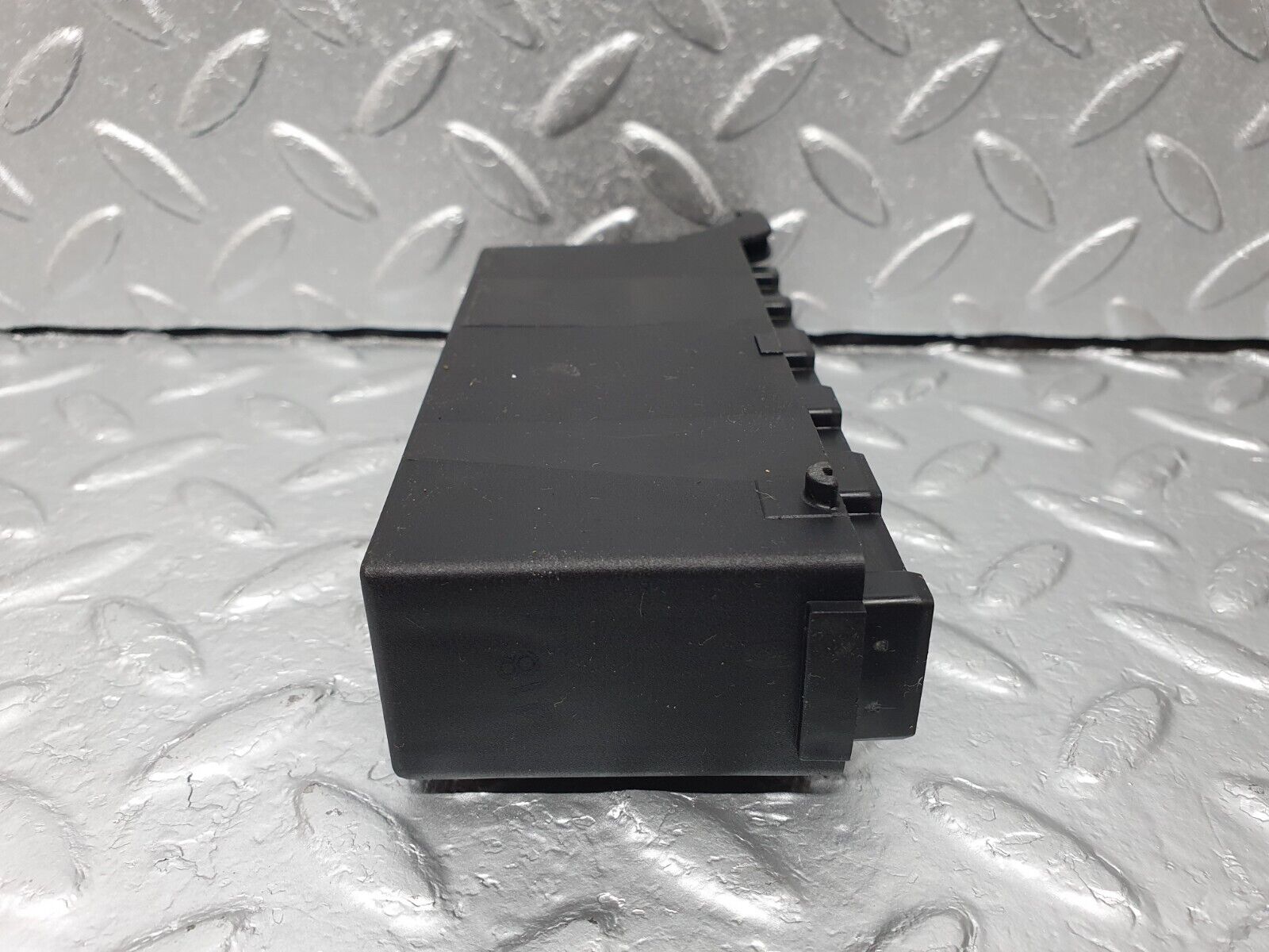 41863 Mercedes-Benz W202 C200 Light Control Unit Hella 2025420532