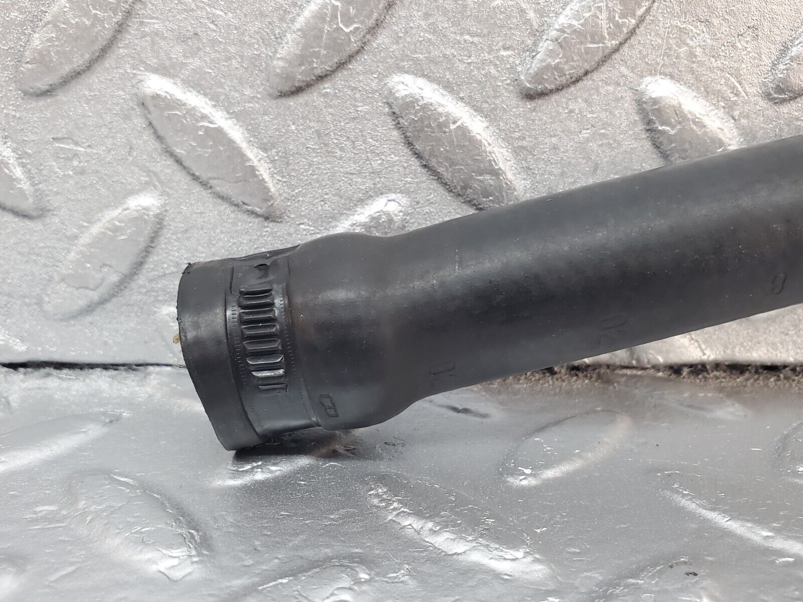 45687 Mercedes-Benz W126 420SE Heater Hose Pipe 1268320294