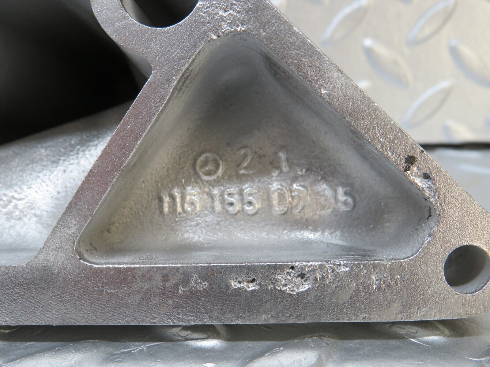 33028 Mercedes-Benz C107 R107 350 V8 Alternator Generator Bracket 1161550735