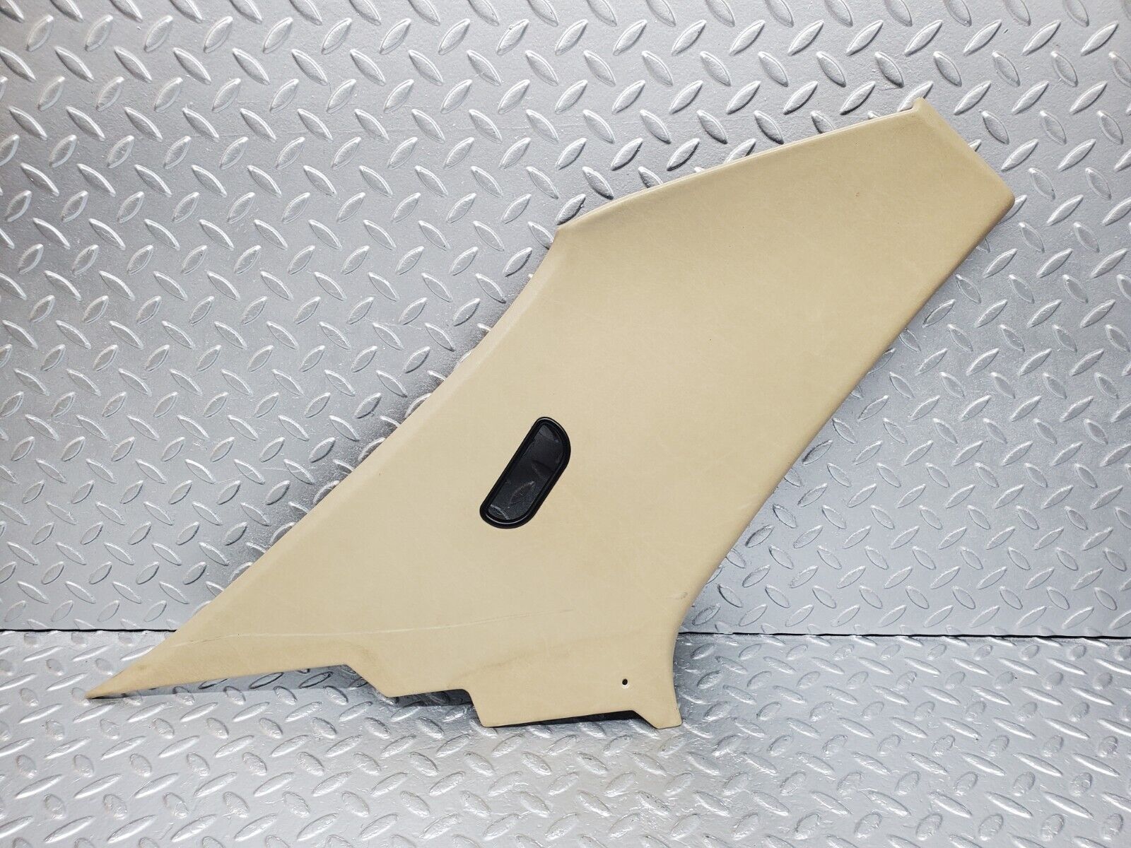 45771 Mercedes-Benz W126 420SE C Pillar Cover Left Side Beige 1266950344