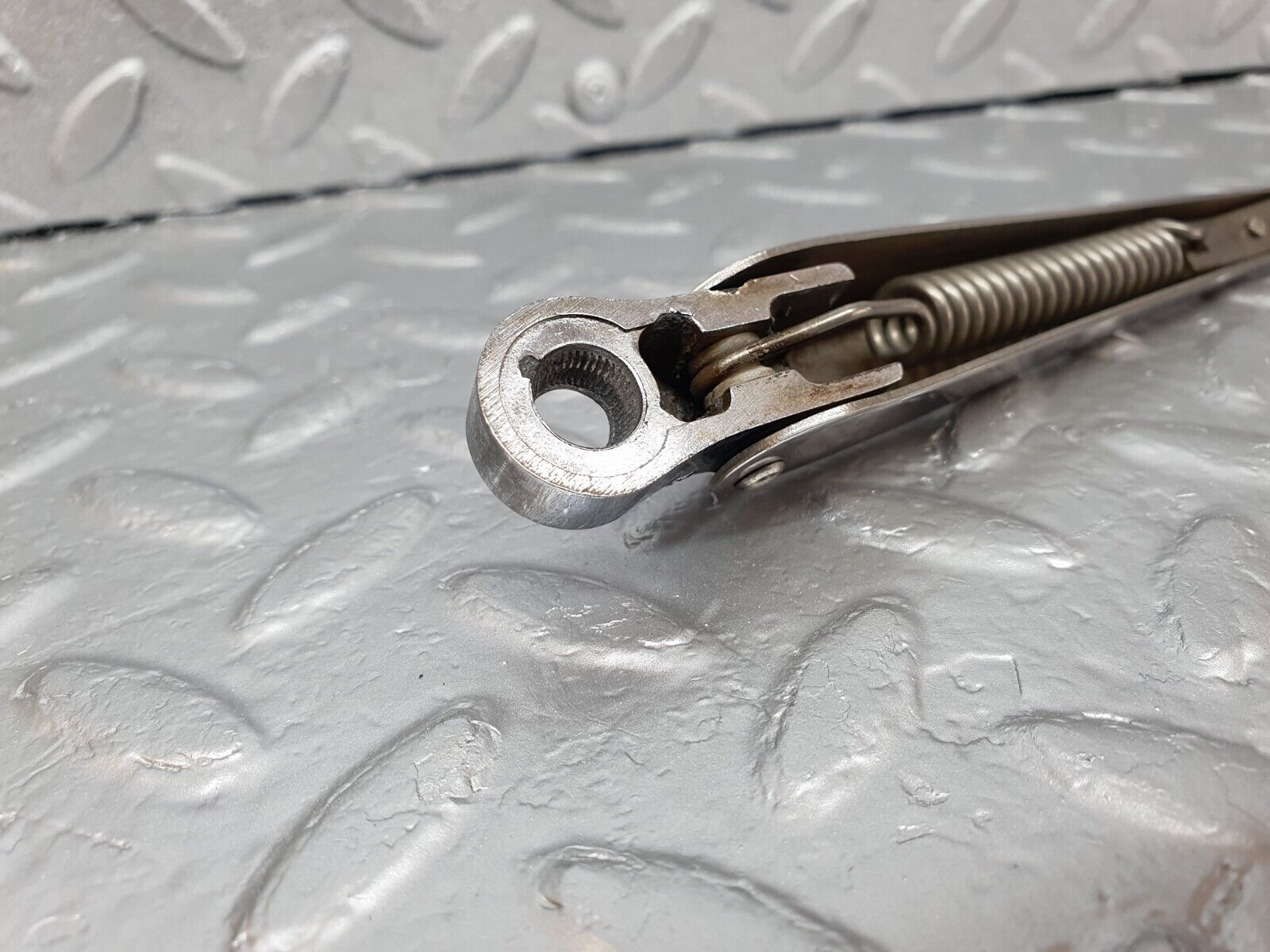 43210 Mercedes-Benz W108 280SE Windscreen Wiper Arm Left Side