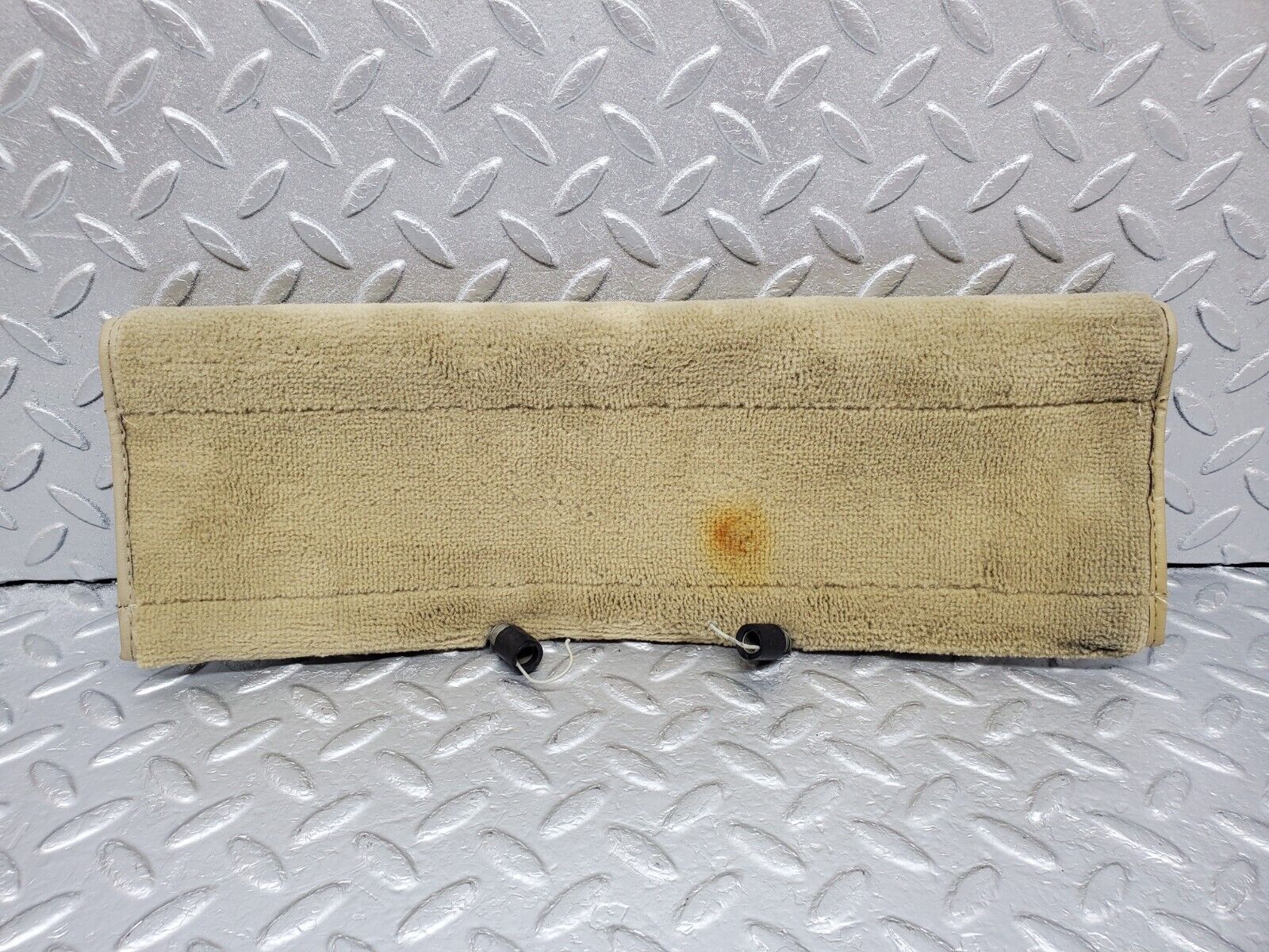 45859 Mercedes-Benz W126 420SE Front Left Seat Under Cover Beige