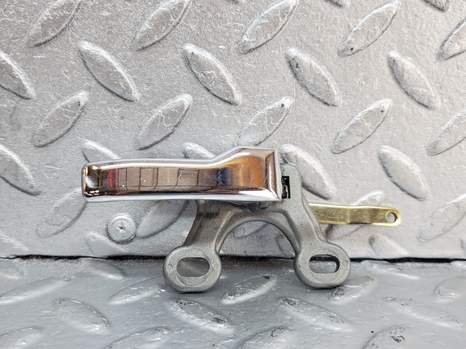 44382 Mercedes-Benz W123 280E Front Right Door Opener Door Handle