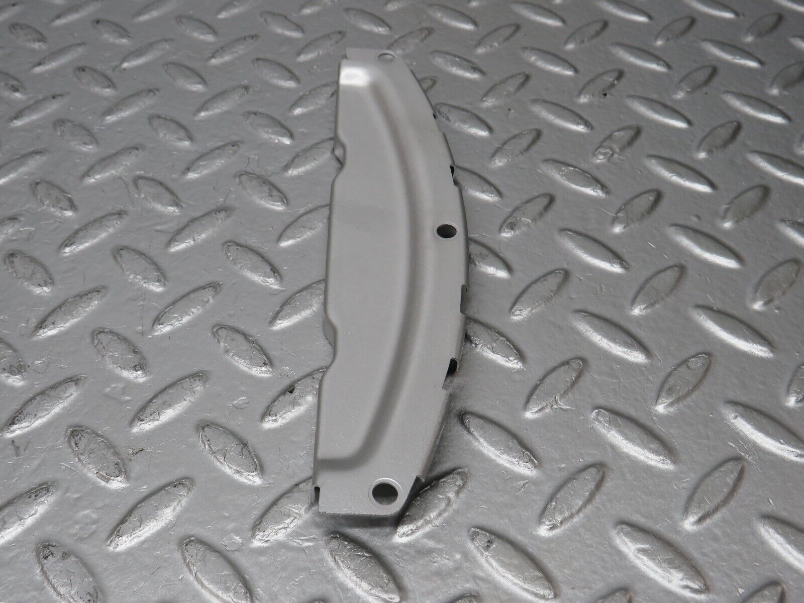 32818 Mercedes-Benz C107 R107 350 V8 Gearbox Flange Cover