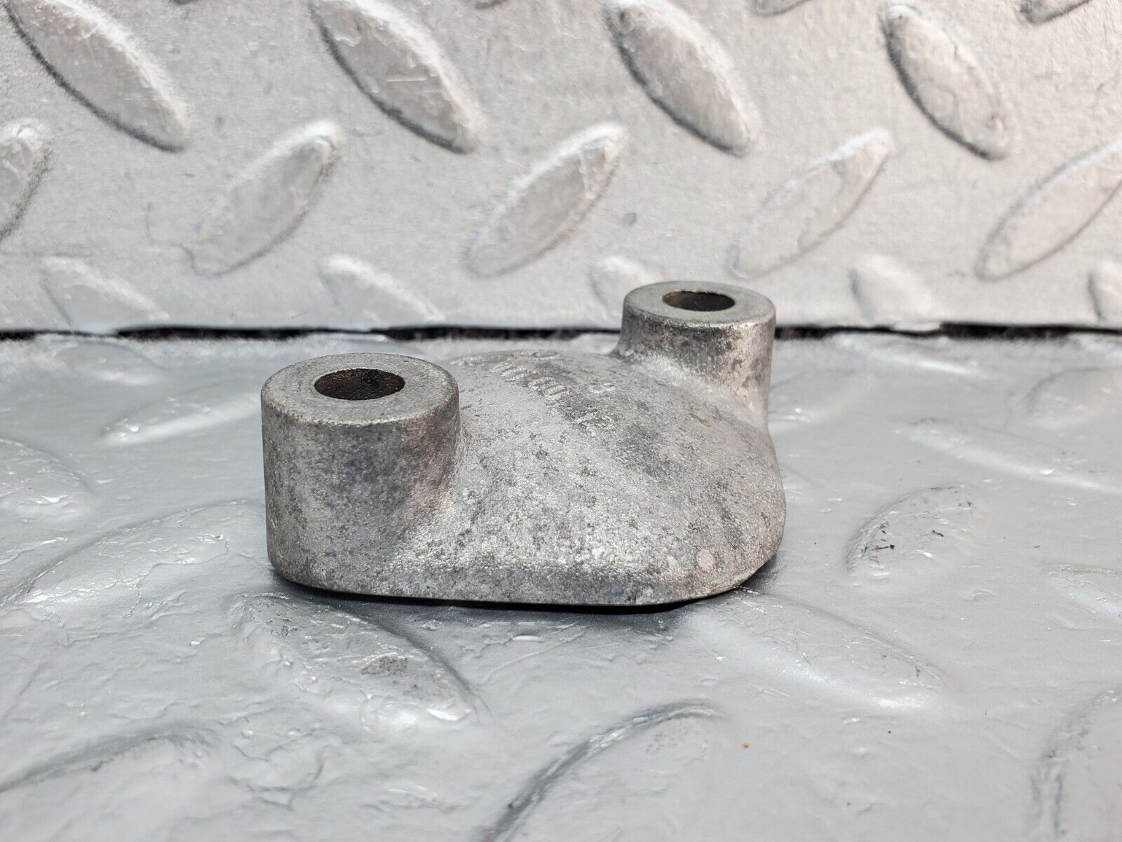 45406 Mercedes-Benz 280E M110.983 Engine Fuel Pump Cover 1140110032