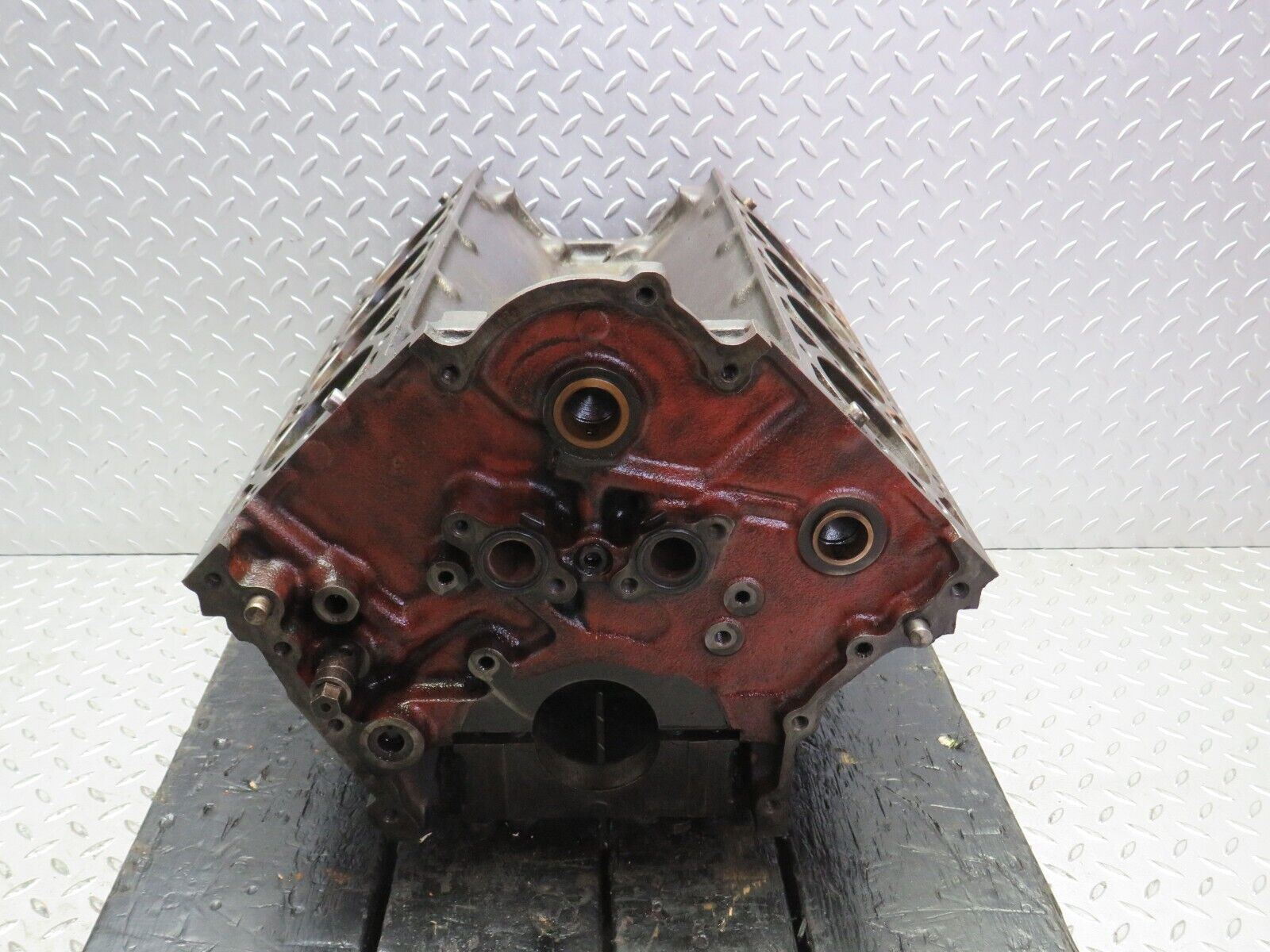 32967 Mercedes-Benz C107 R107 350 V8 Engine Block M116.982 1160110601