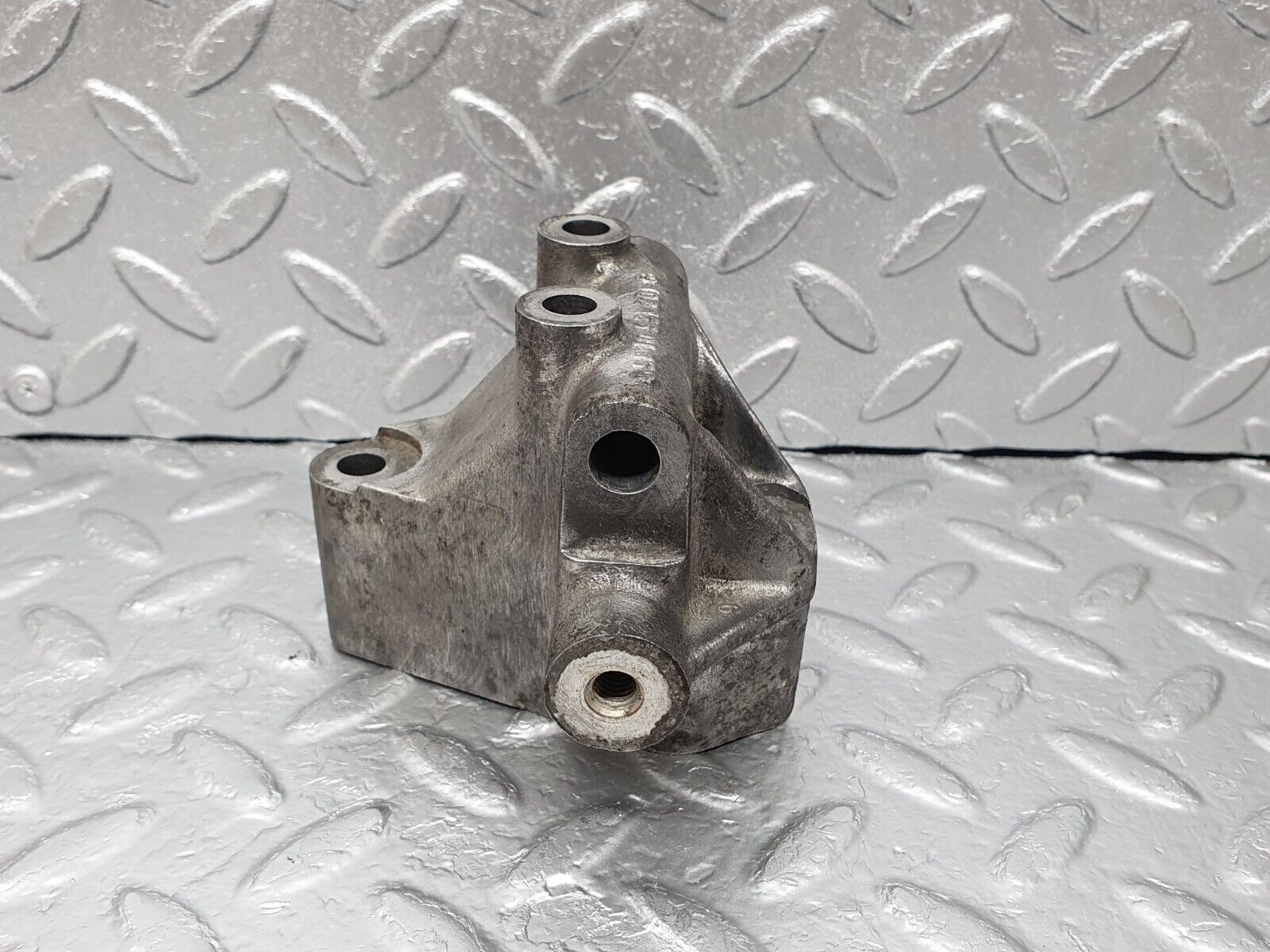 44213 Mercedes-Benz C123 230CE Coupe Alternator Holder Bracket 1021550135