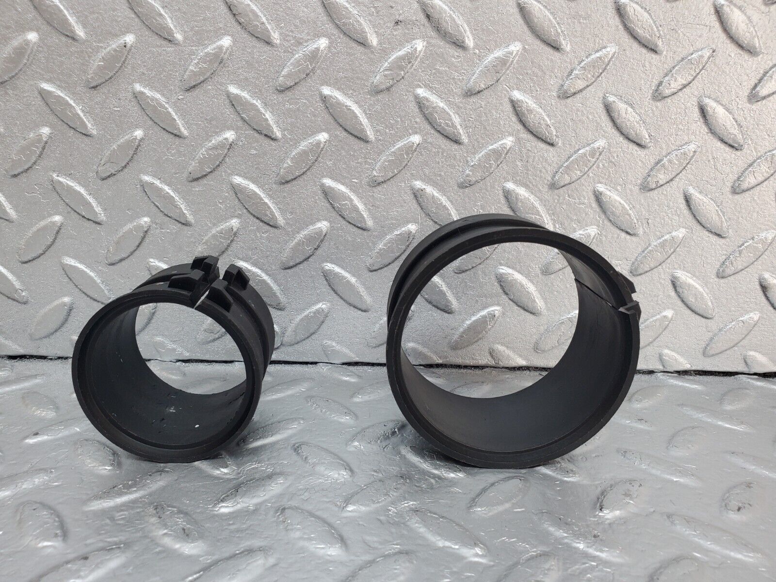 44851 Mercedes-Benz W124 220E Fuel Pump Fuel Filter Flange