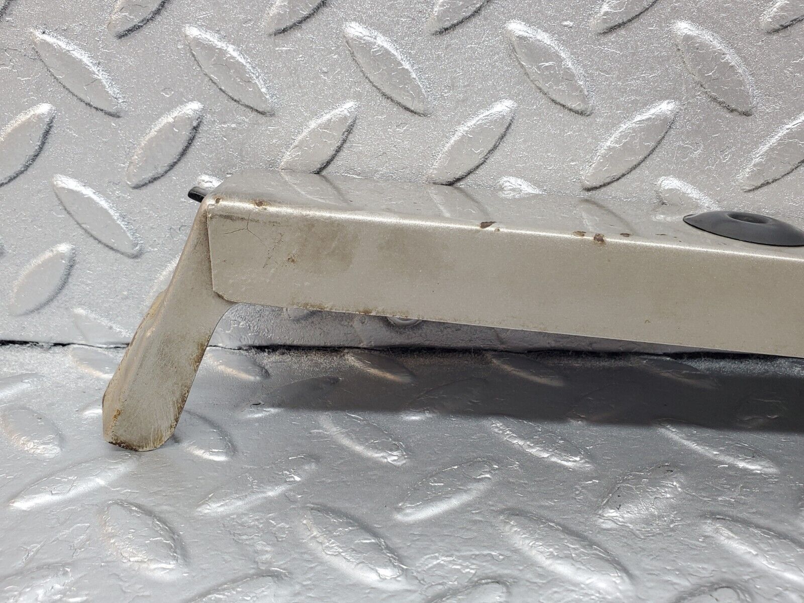 45661 Mercedes-Benz W126 420SE Under Headlight Trim Right Side