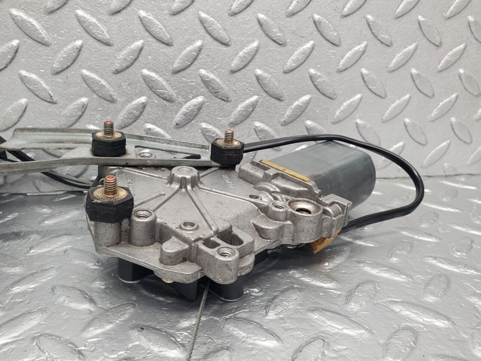 46133 Mercedes-Benz W124 Rear Right Power Window Regulator