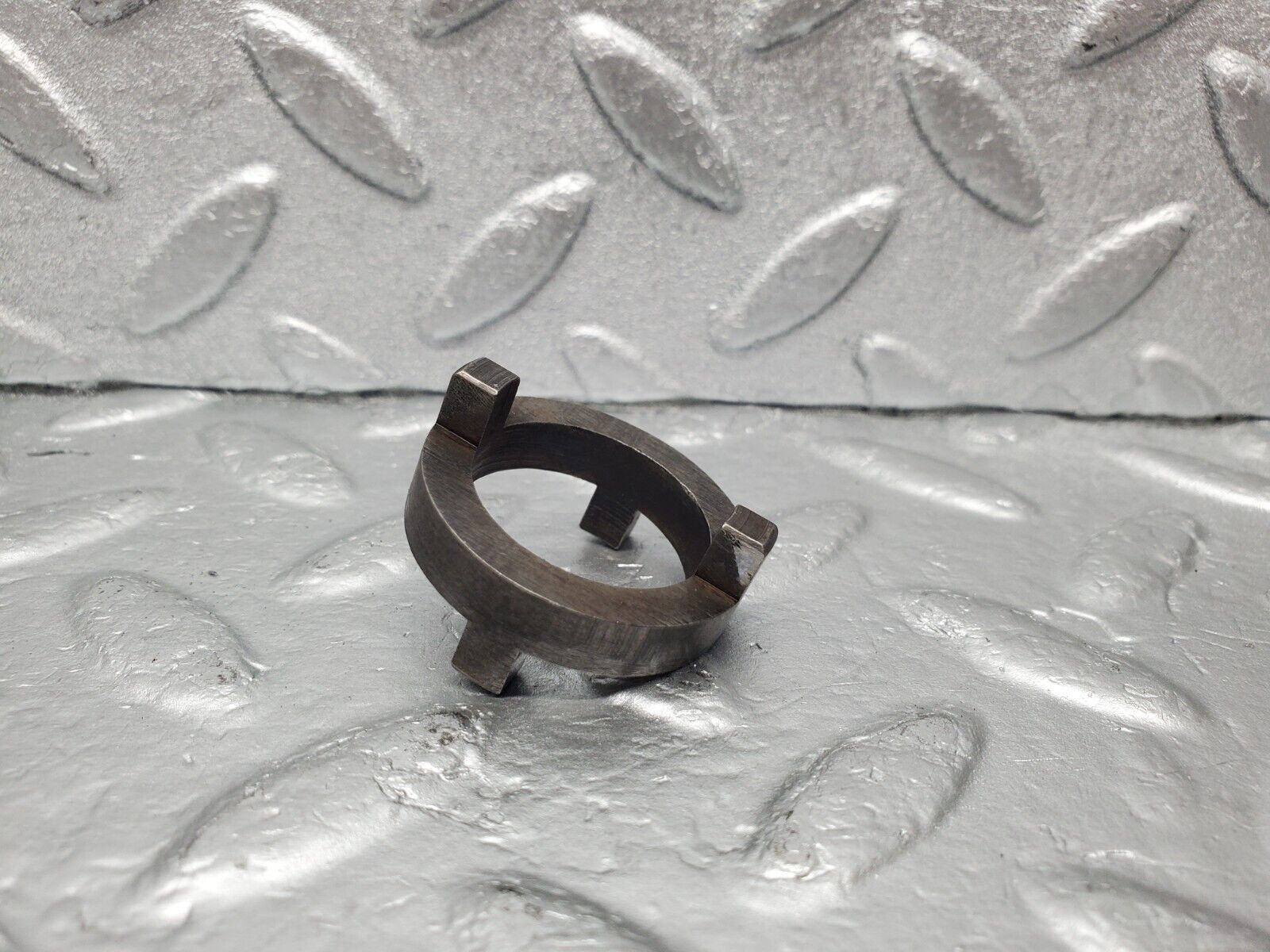 46720 Mercedes-Benz C123 280CE Coupe Ignition Distributor Housing 1101580515