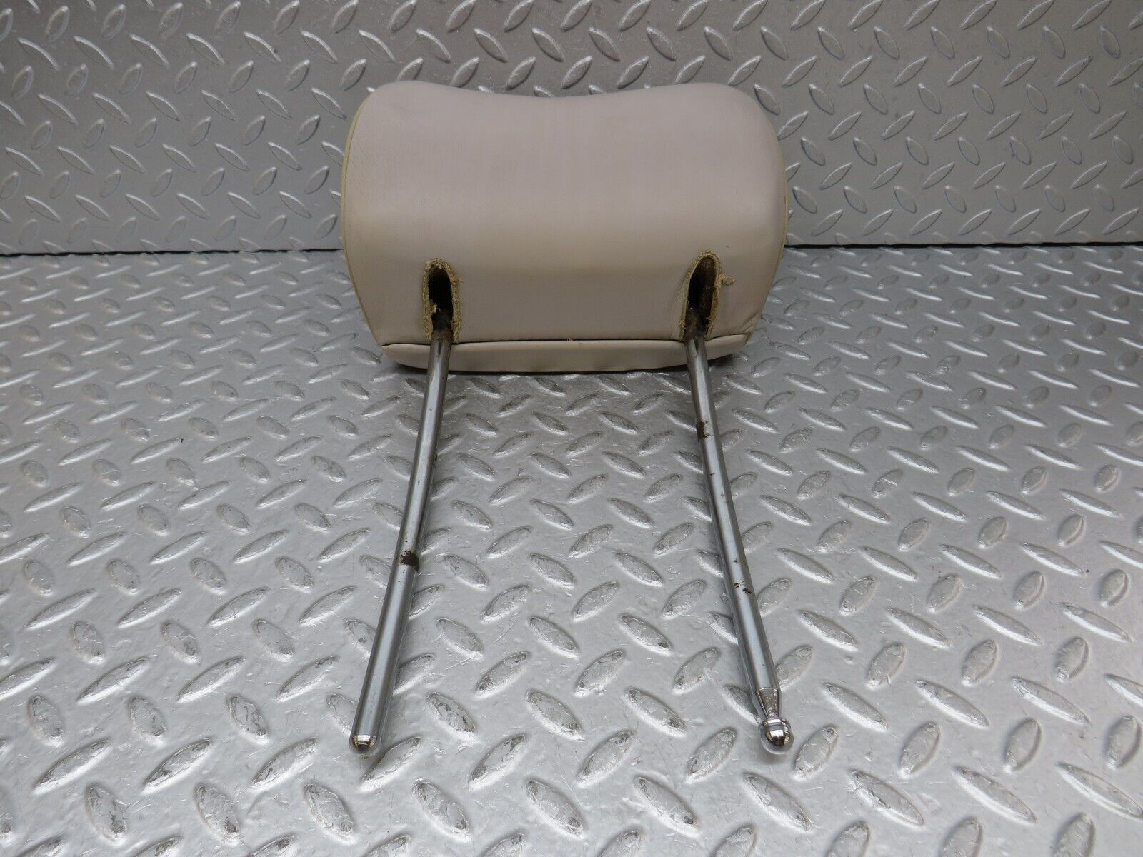 35630 Mercedes-Benz R107 280SL Front Seat Headrest