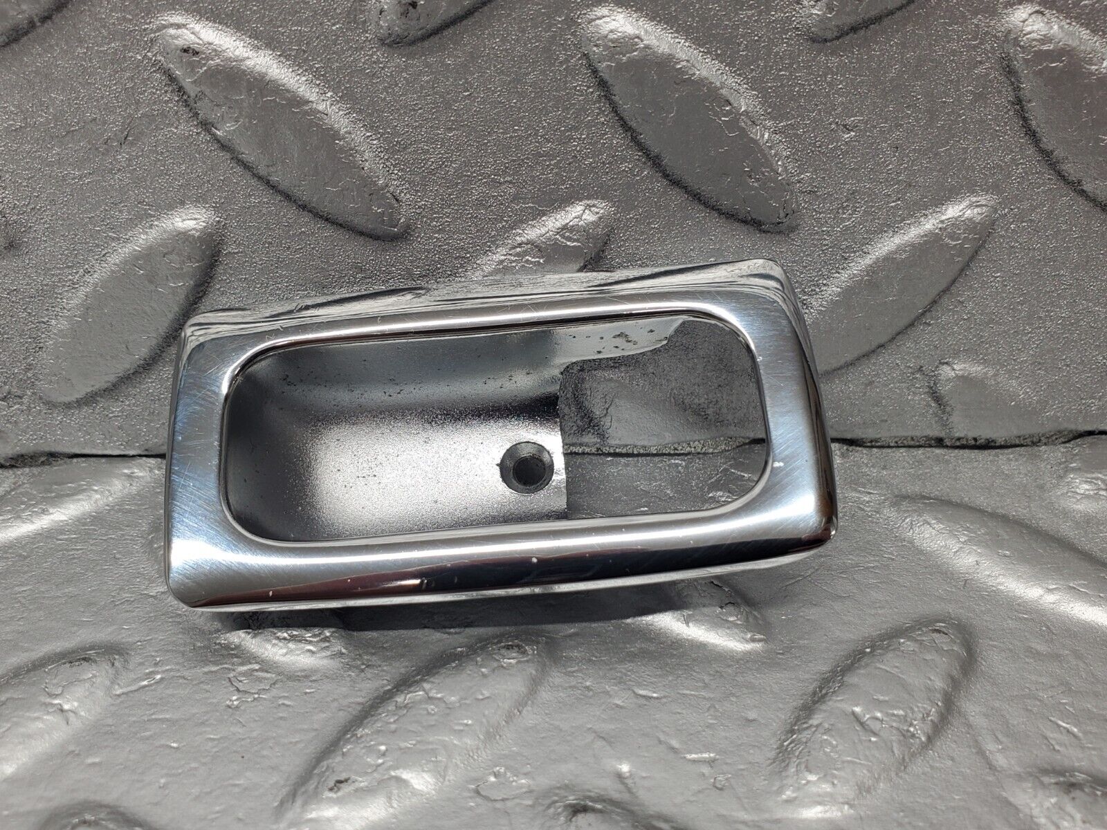 46466 Mercedes-Benz C123 280CE Coupe Door Lock Handle Surround Chrome