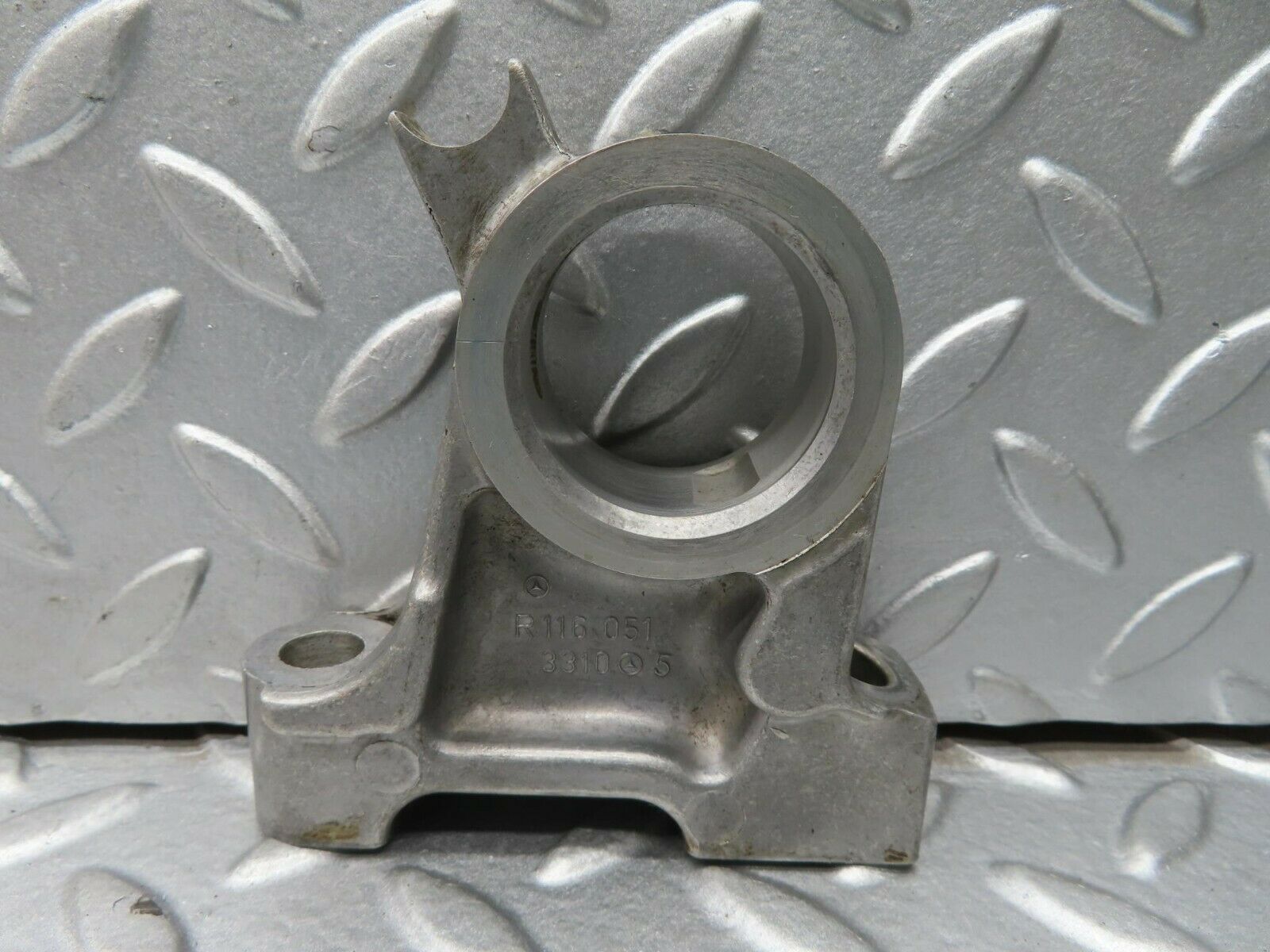 15639 Mercedes-Benz R107 450SL Camshaft Tower Bearing 1160513310