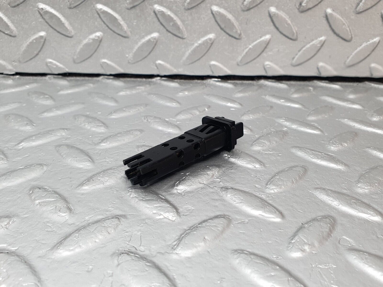 43660 Mercedes-Benz C126 380SEC Coupe Temperature Sensor Bosch