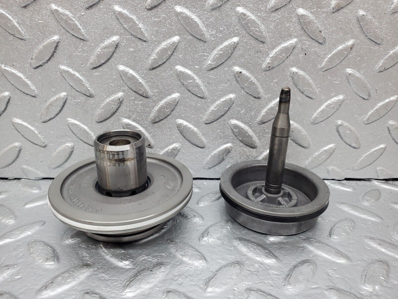 44574 Mercedes-Benz W123 280E Automatic Gearbox Piston Set 722.309 1262770438 1262770538