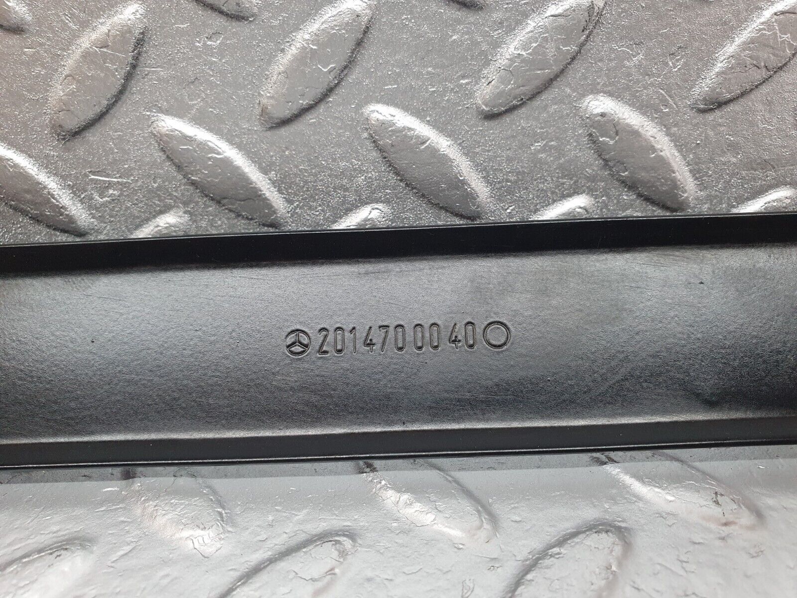 42912 Mercedes-Benz W201 190 2.0L Fuel Tank Tightening Strap 2014700040