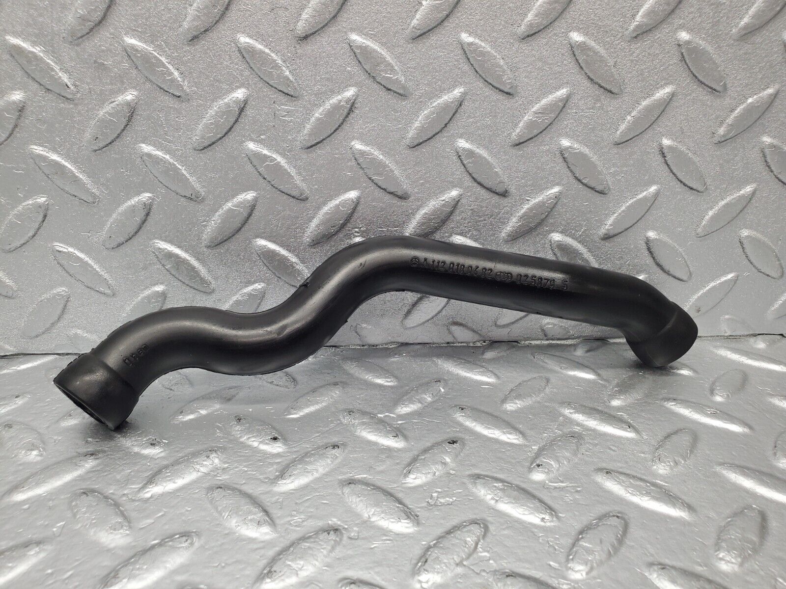 47002 Mercedes-Benz R129 320SL Coupe Crankcase Breather Hose 1120180482