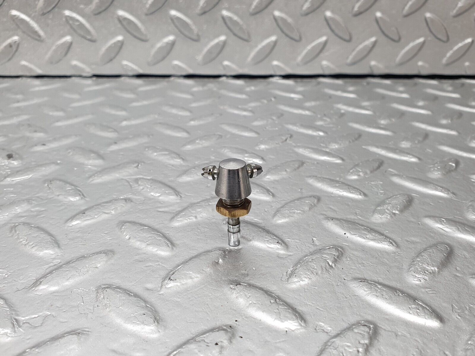 43382 Mercedes-Benz W108 280SE Windscreen Washer Nozzle