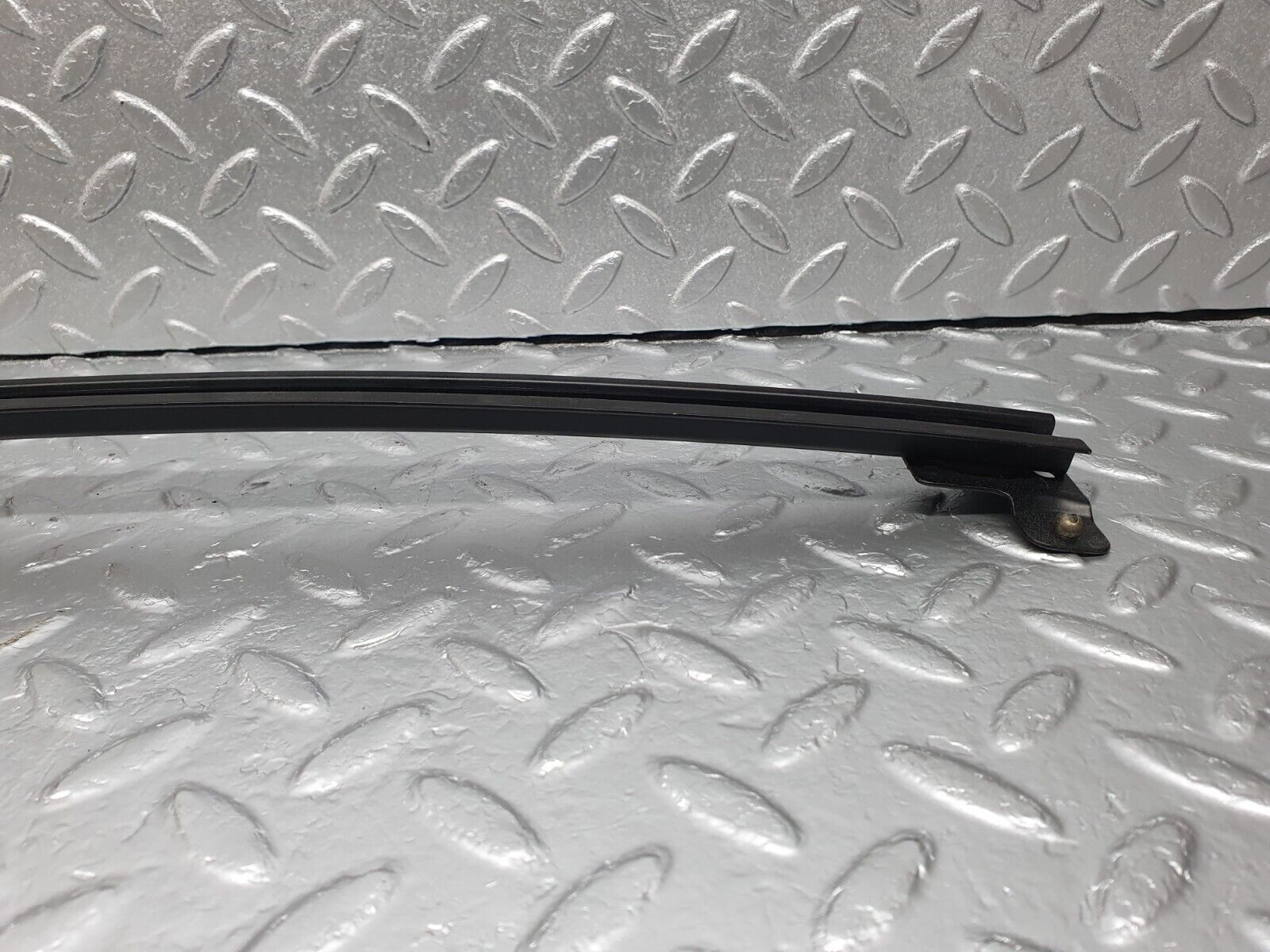 41964 Mercedes-Benz W202 C200 Front Right Door Window Channel