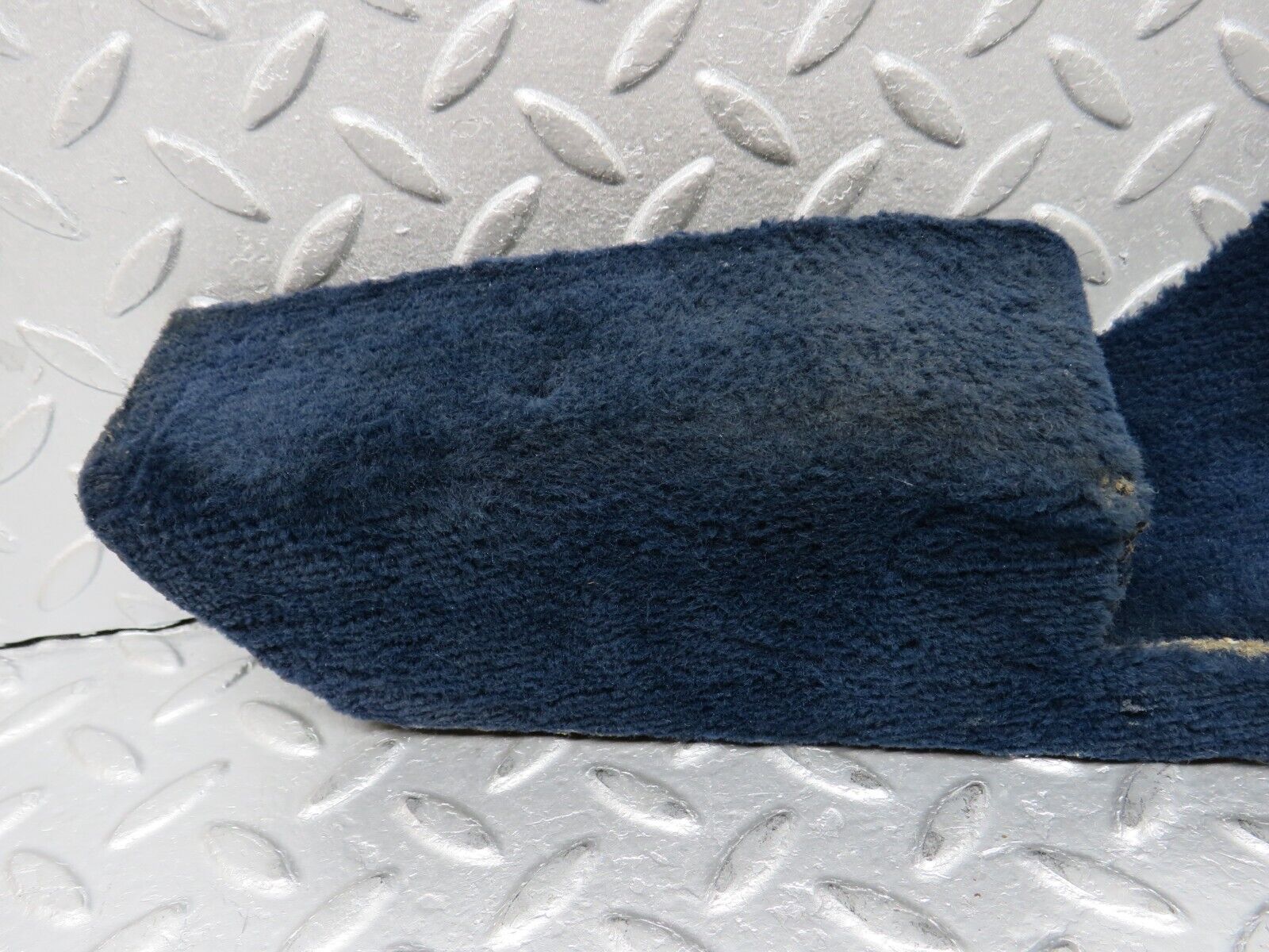 39192 Mercedes-Benz R107 500SL Foot Rest Blue