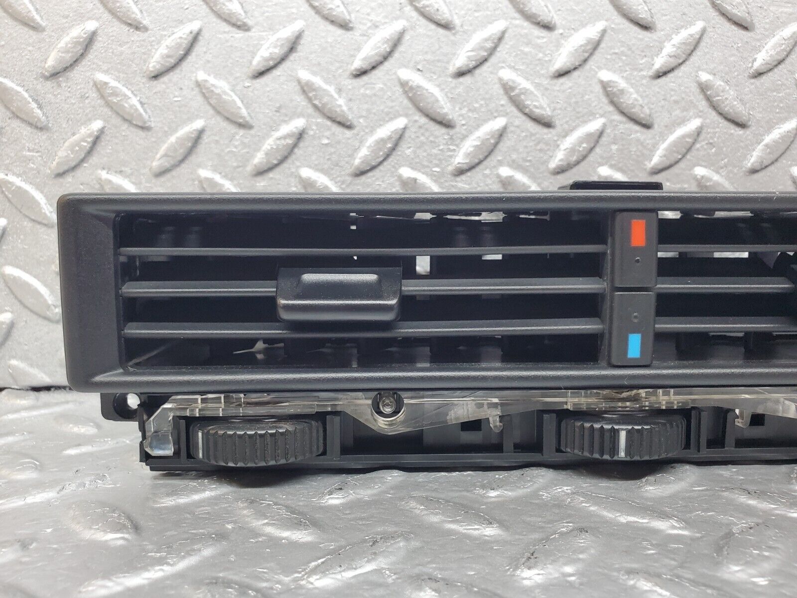 44997 Mercedes-Benz R129 300SL Coupe Dash Centre Air Vent 1298300354