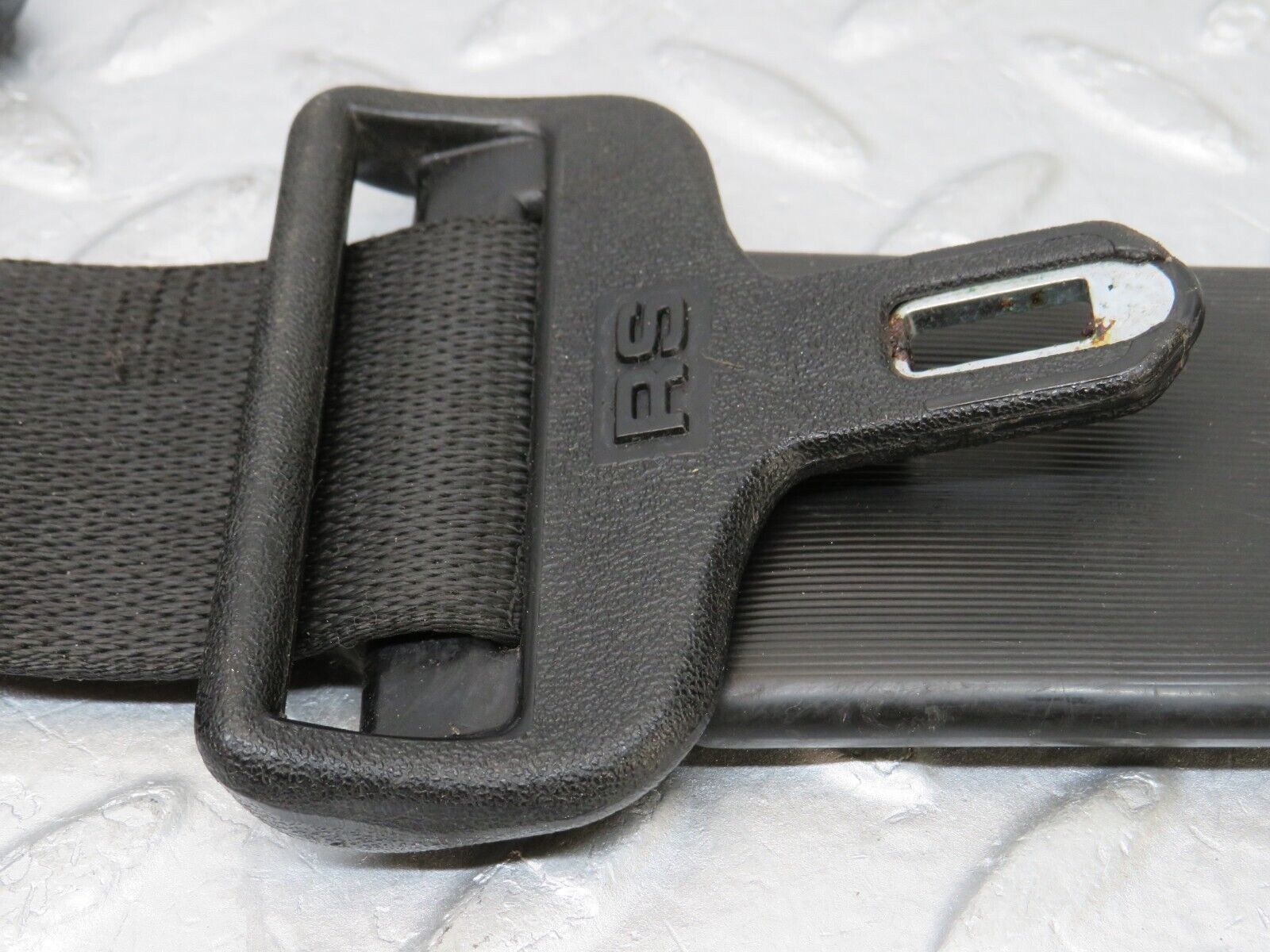 35600 Mercedes-Benz R107 280SL Front Right Seat Belt With Buckle 1078680314 1078603269