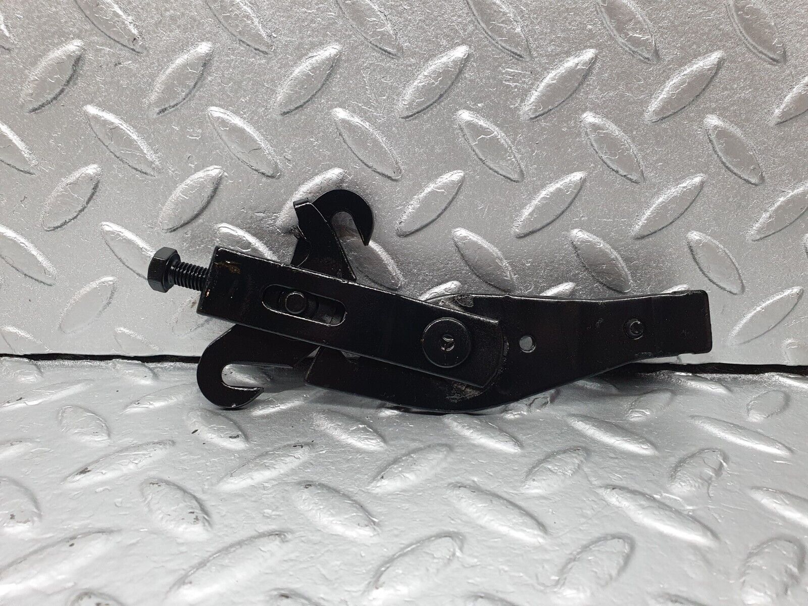 42302 Mercedes-Benz R129 320SL Coupe Handbrake Adjusting Handbrake Regulator