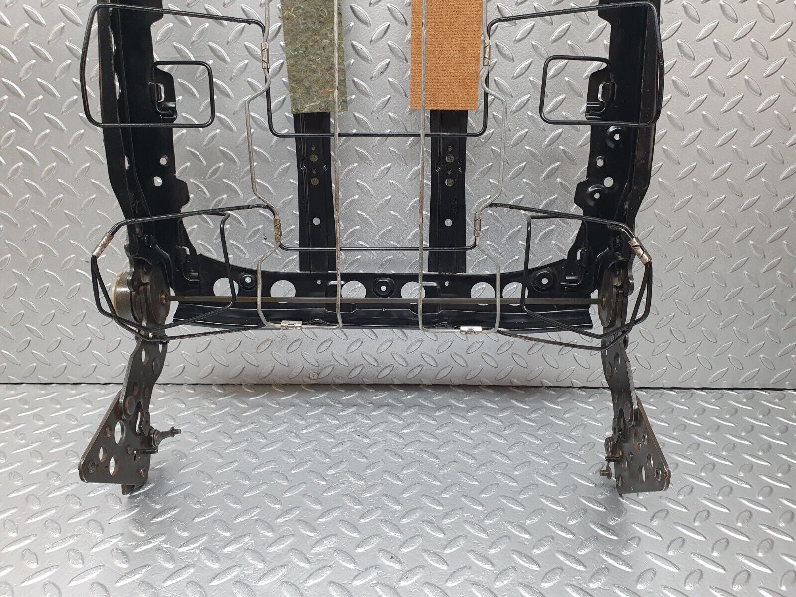 43947 Mercedes-Benz C123 230CE Coupe Front Right Seat Backrest