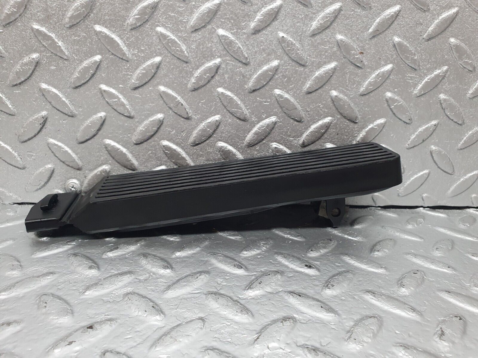 43912 Mercedes-Benz C123 230CE Coupe Accelerator Pedal With Rubber 1233010082