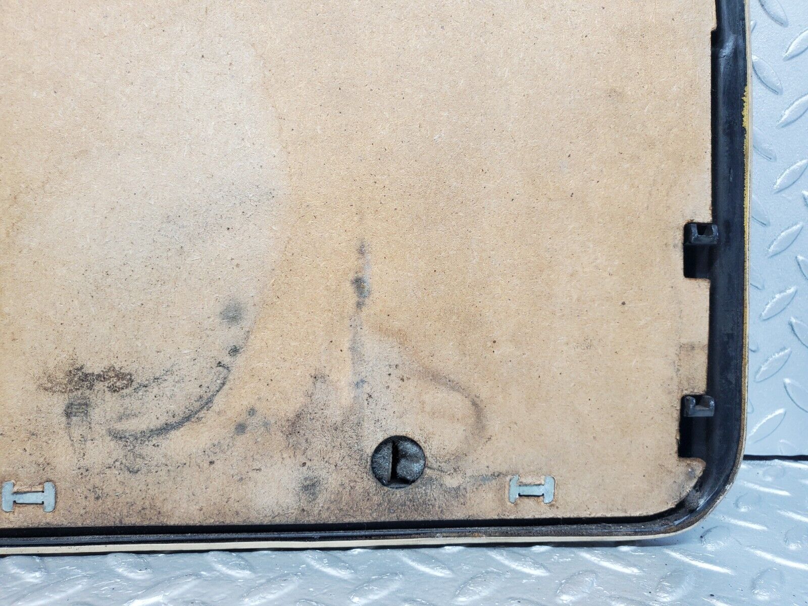 45718 Mercedes-Benz W126 420SE Front Right Door Card Beige 1267270270