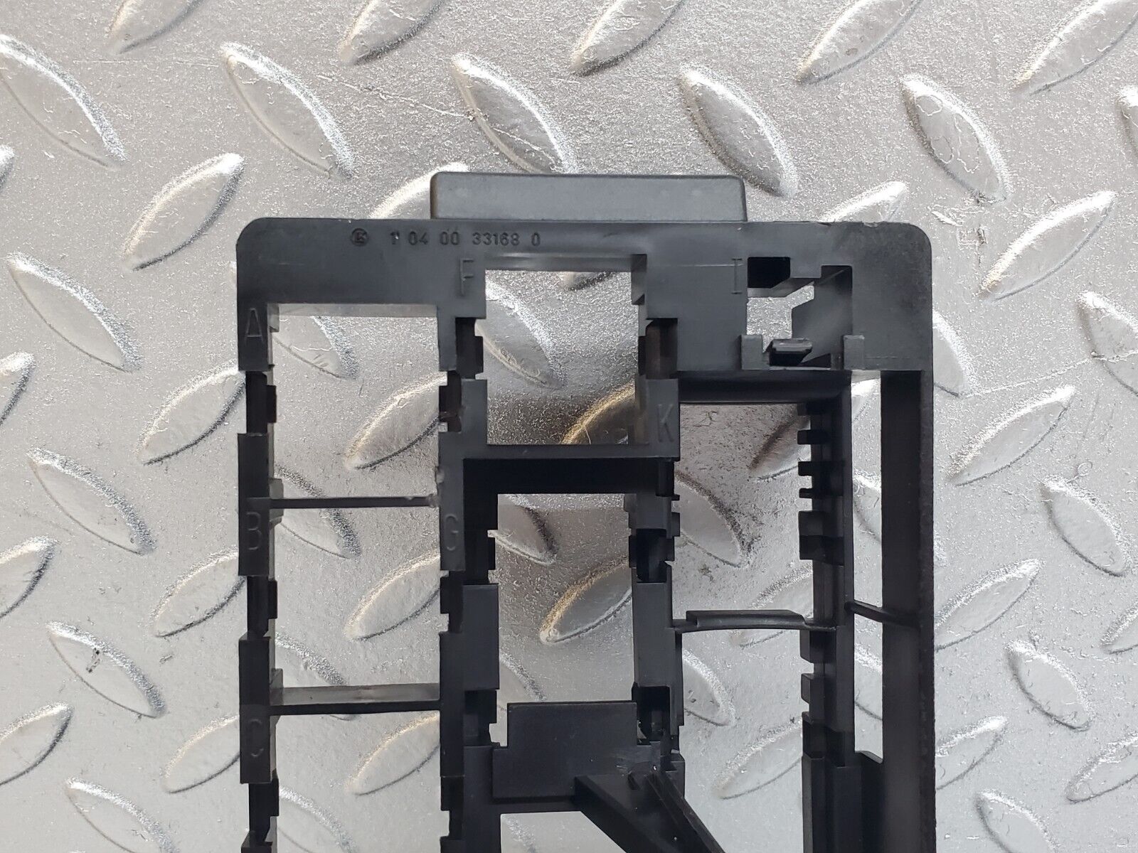 44723 Mercedes-Benz W124 220E Fuse Relay Holder Bracket 1245450140