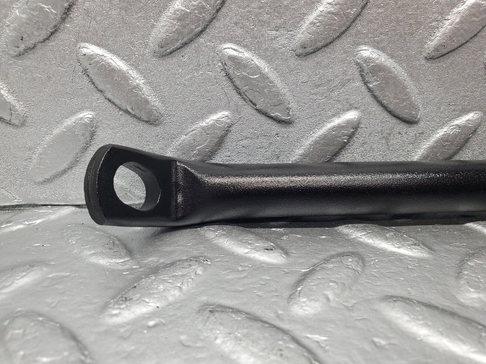 46646 Mercedes-Benz C123 280CE Coupe Power Steering Pump Holder Bracket