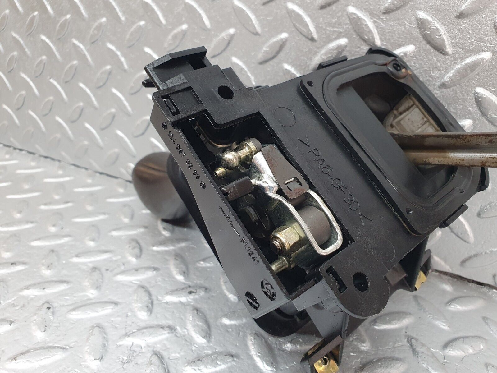 42492 Mercedes-Benz R129 320SL Coupe Automatic Gear Selector 1292670637 1242670206