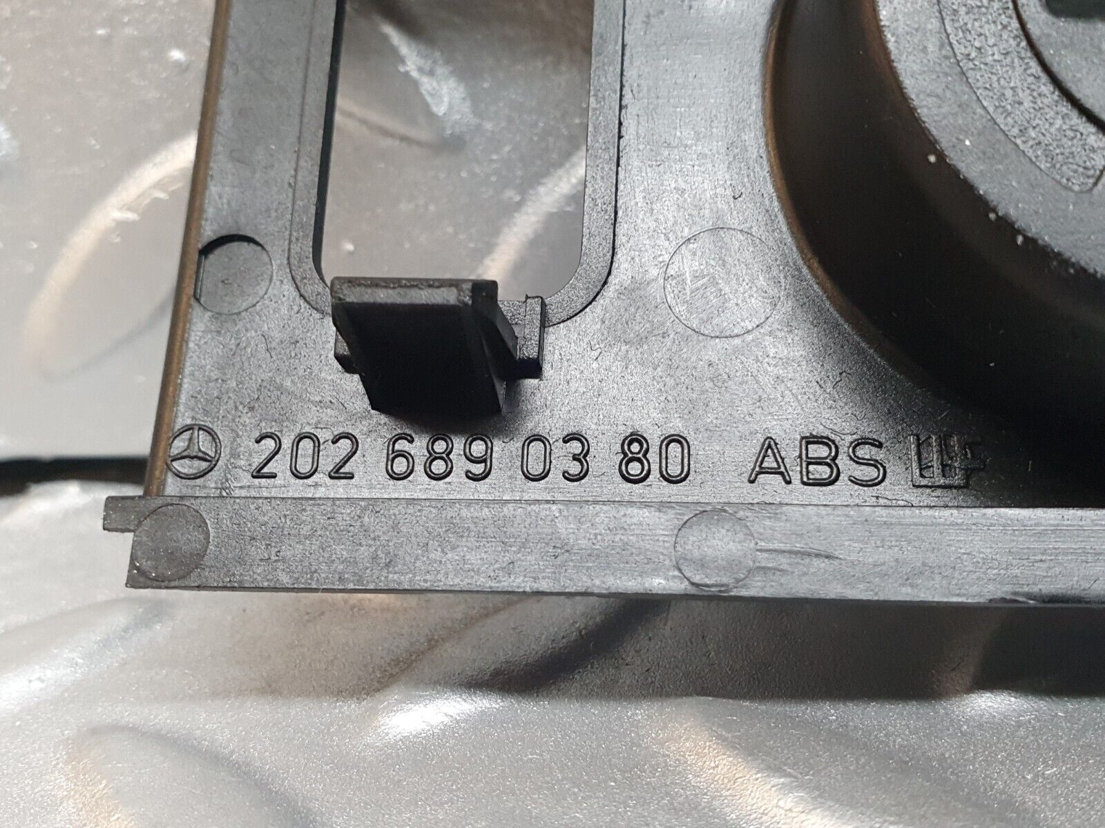 41977 Mercedes-Benz W202 C200 Headlight Switch Surround Cover 2026890380