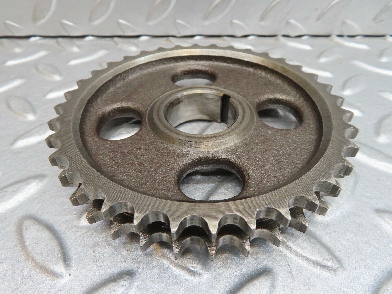 13737 Mercedes-Benz R107 450SL Camshaft Timing Gear 1160520501