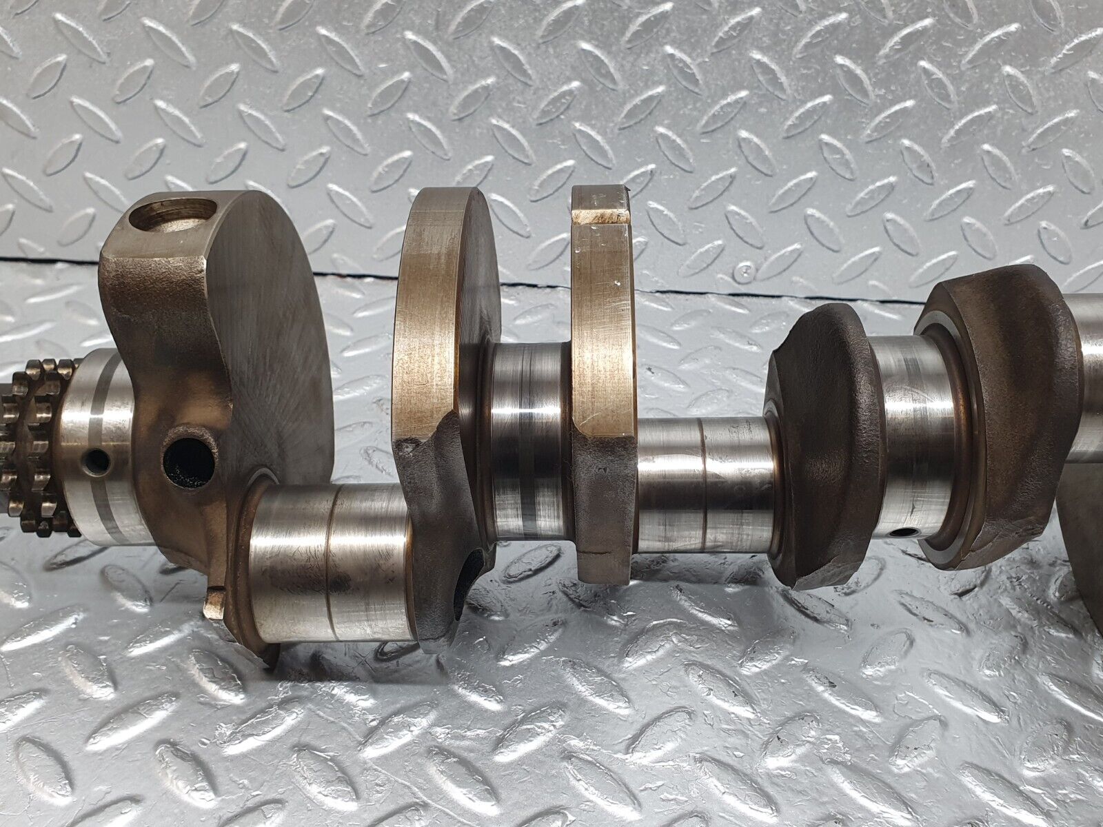 43811 Mercedes-Benz C126 380SEC Coupe Crankshaft 1160312201