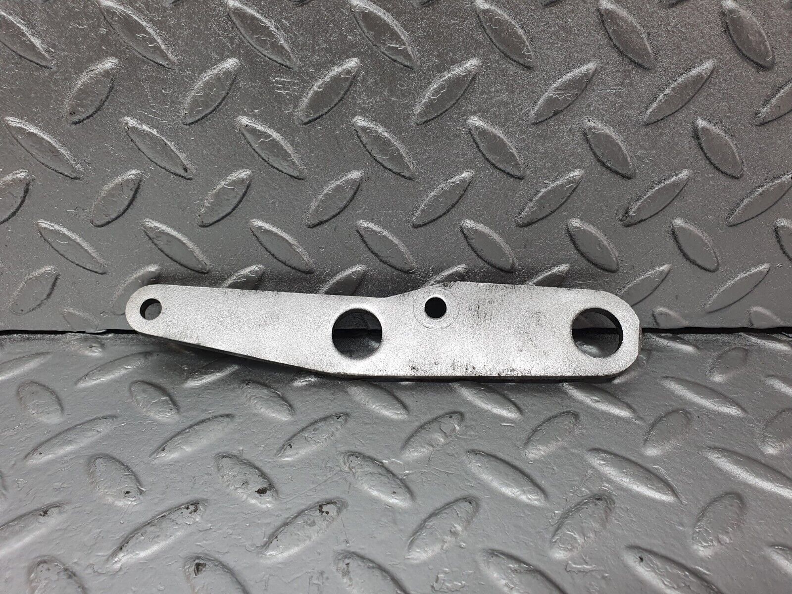 43436 Mercedes-Benz W108 280SE Automatic Gearbox Linkage Bracket