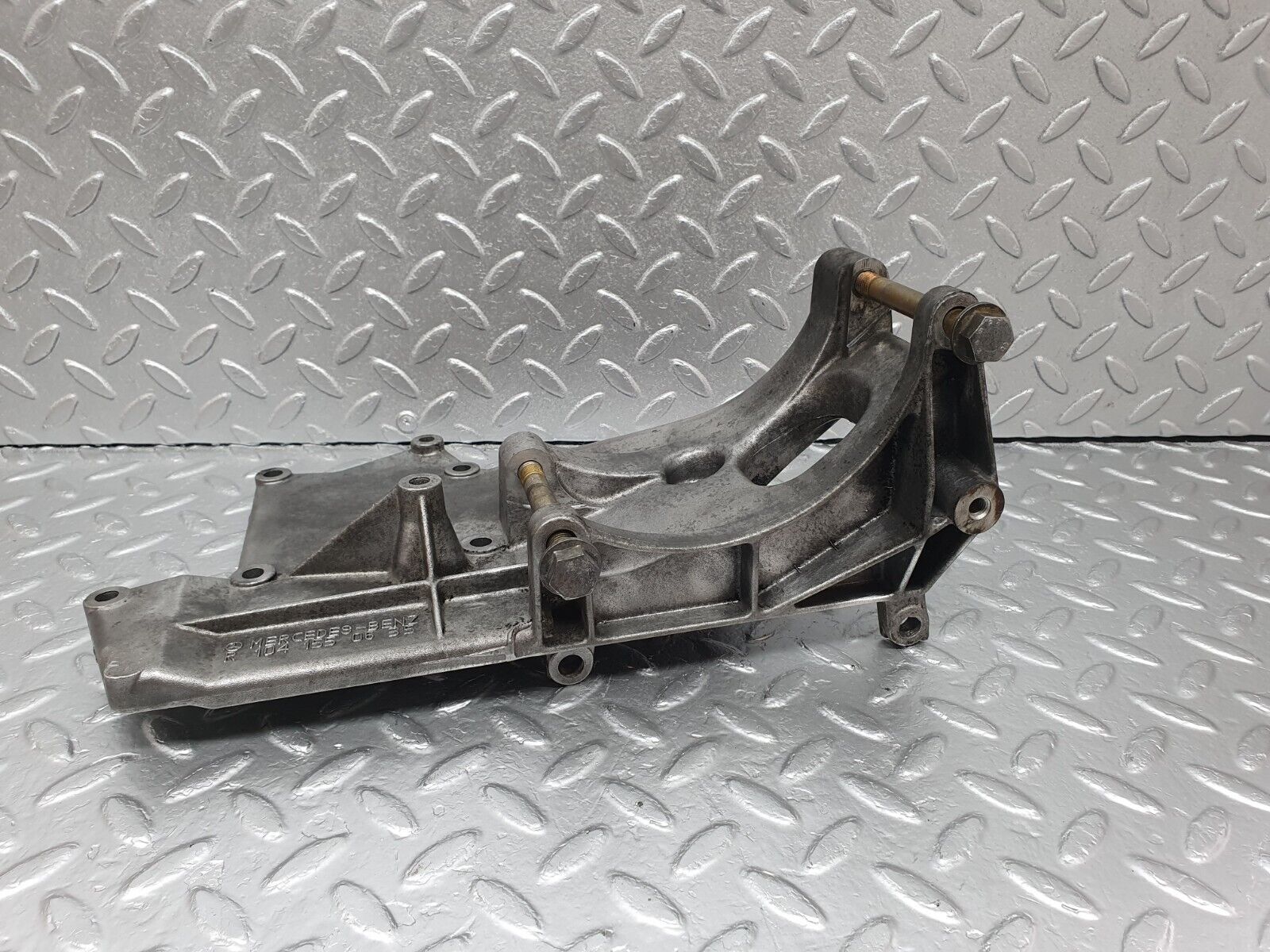 42565 Mercedes-Benz R129 320SL Coupe Alternator Generator Mount Bracket 1041550635