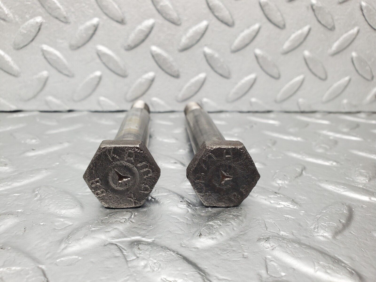 46567 Mercedes-Benz C123 280CE Coupe Rear Suspension Axle Mounting Bracket