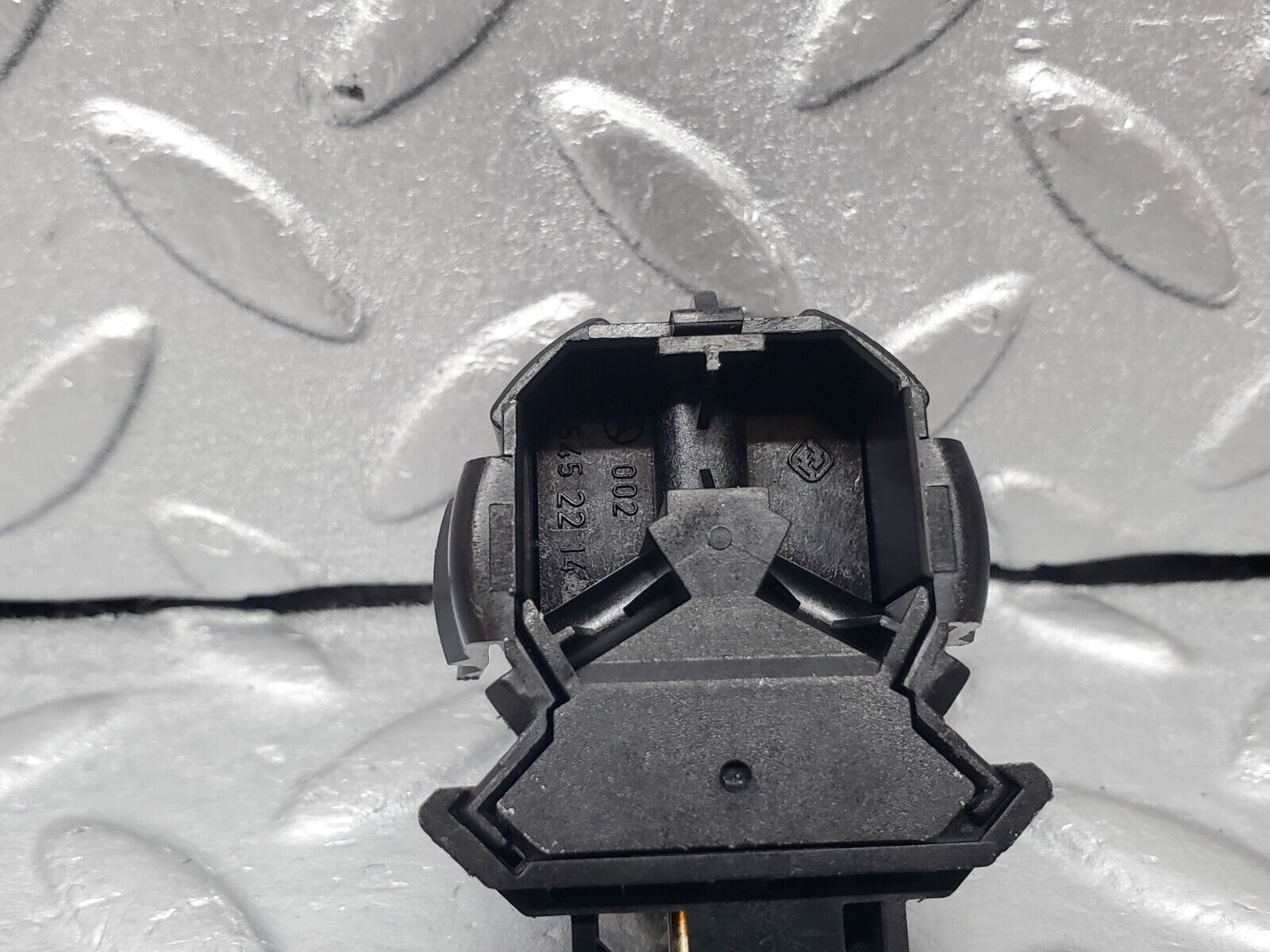 45541 Mercedes-Benz W126 420SE Kick Down Switch 0025452214