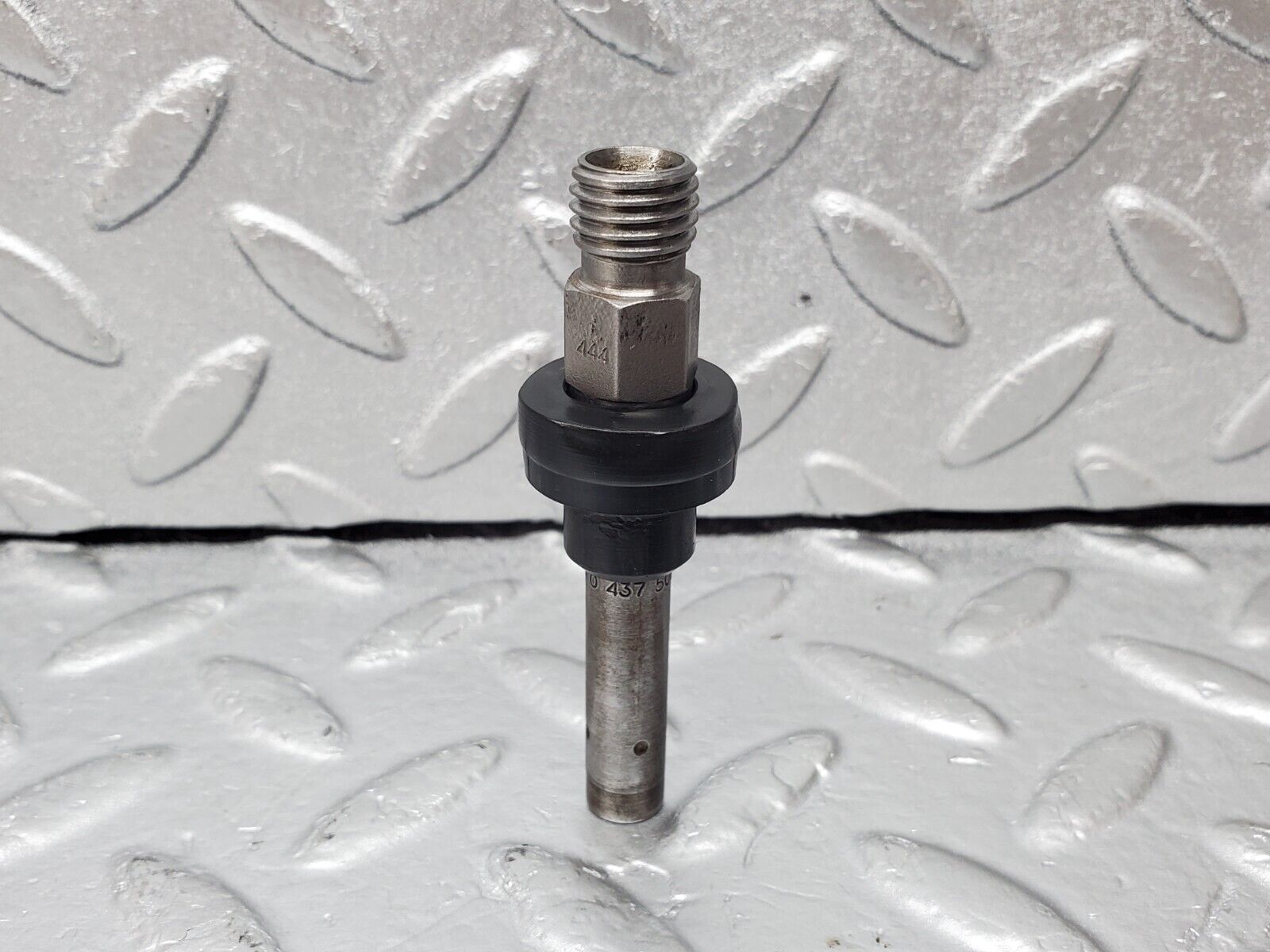 45466 Mercedes-Benz 280E M110.988 Fuel Injector Bosch 0437502010