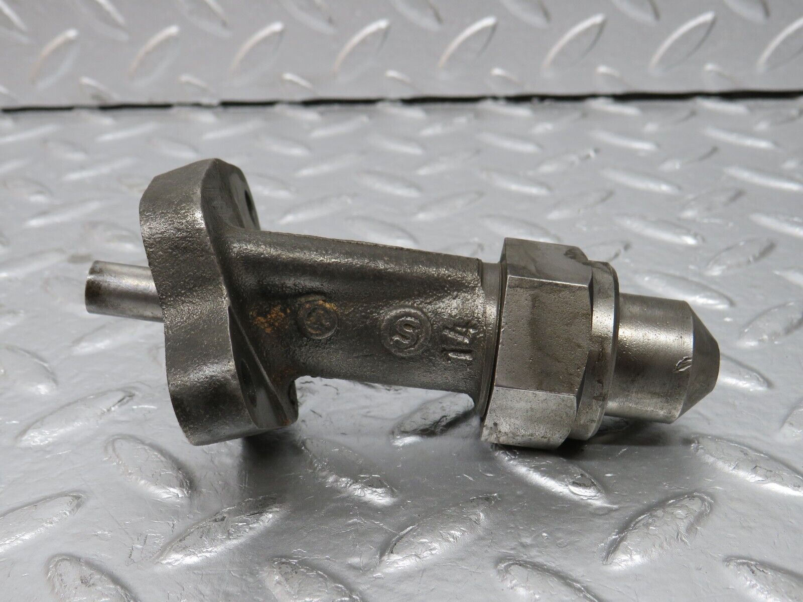 32955 Mercedes-Benz C107 R107 450 V8 Timing Chain Tensioner 1160520731