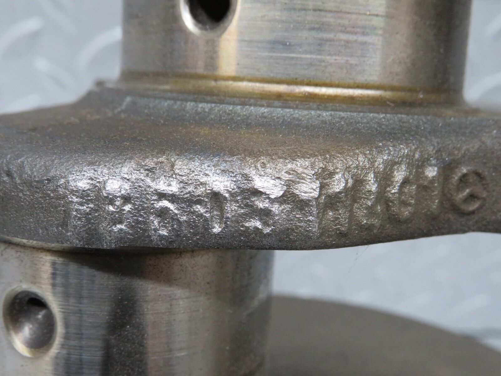 40152 Mercedes-Benz R107 350SL Crankshaft 1160311401