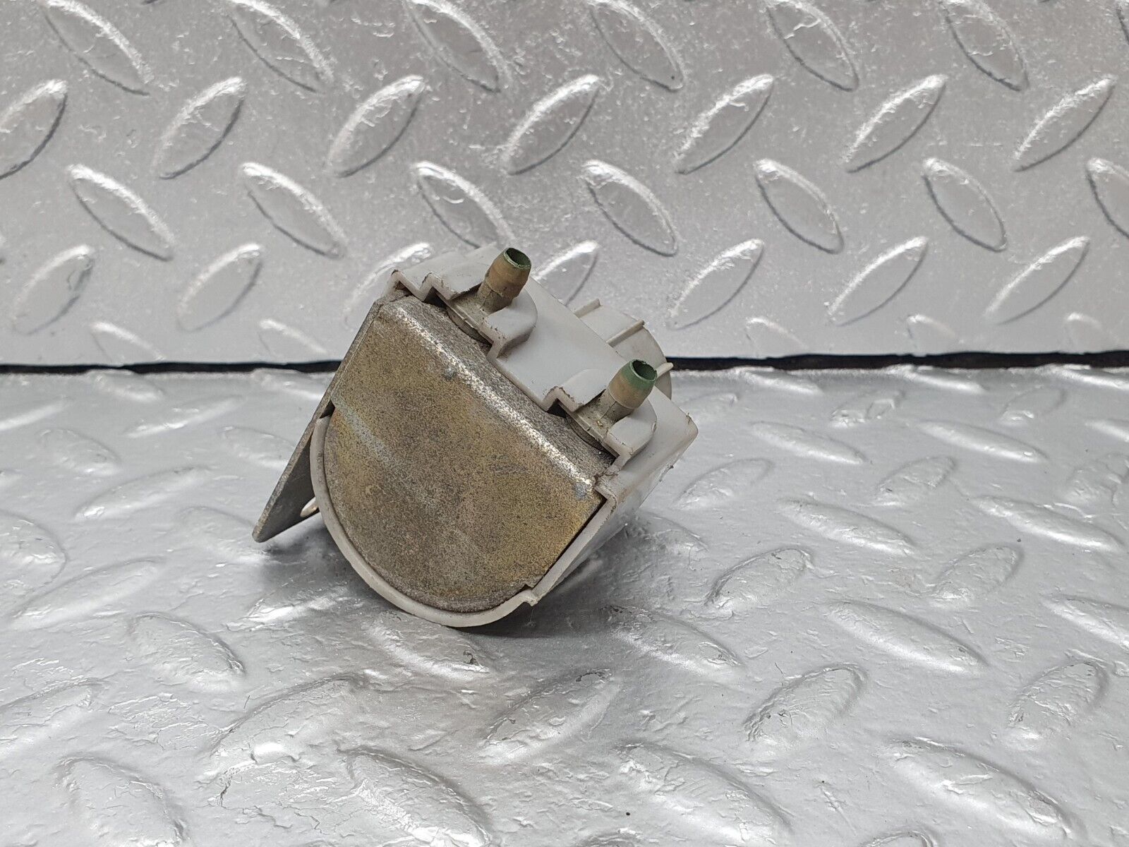 43124 Mercedes-Benz W108 280SE Windscreen Washer Pump